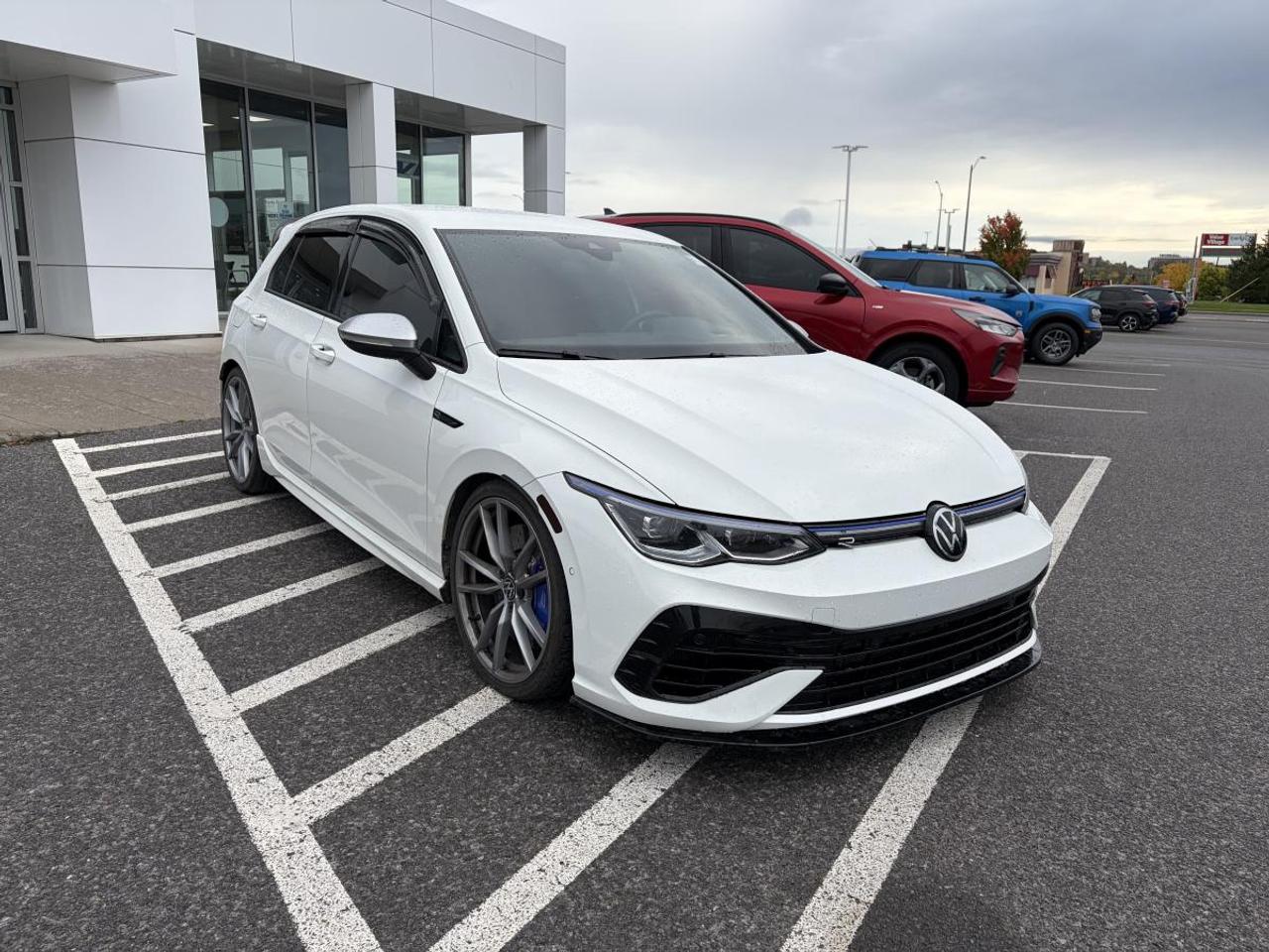 2024 Volkswagen Golf R Base Photo2