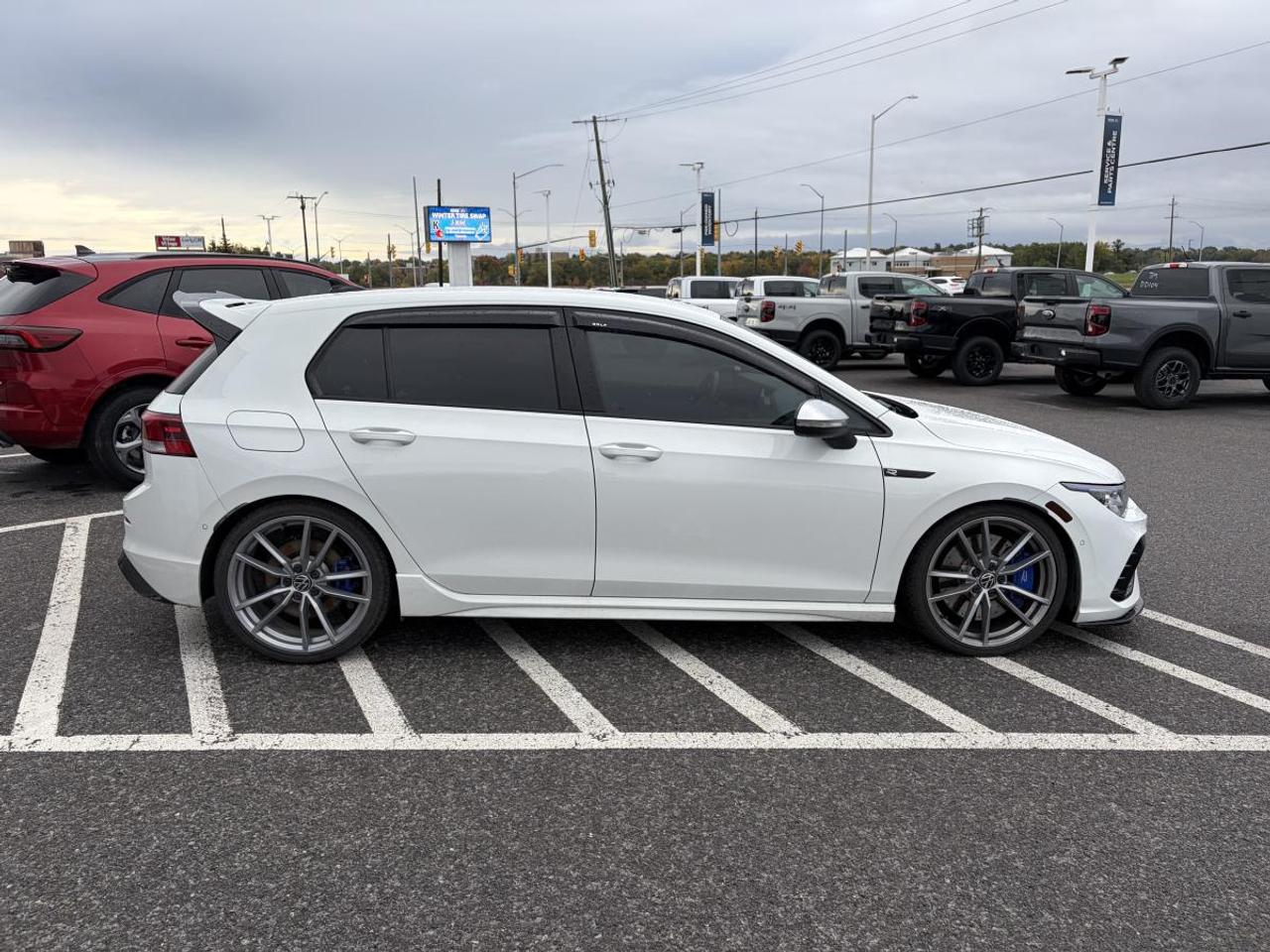 2024 Volkswagen Golf R Base Photo3
