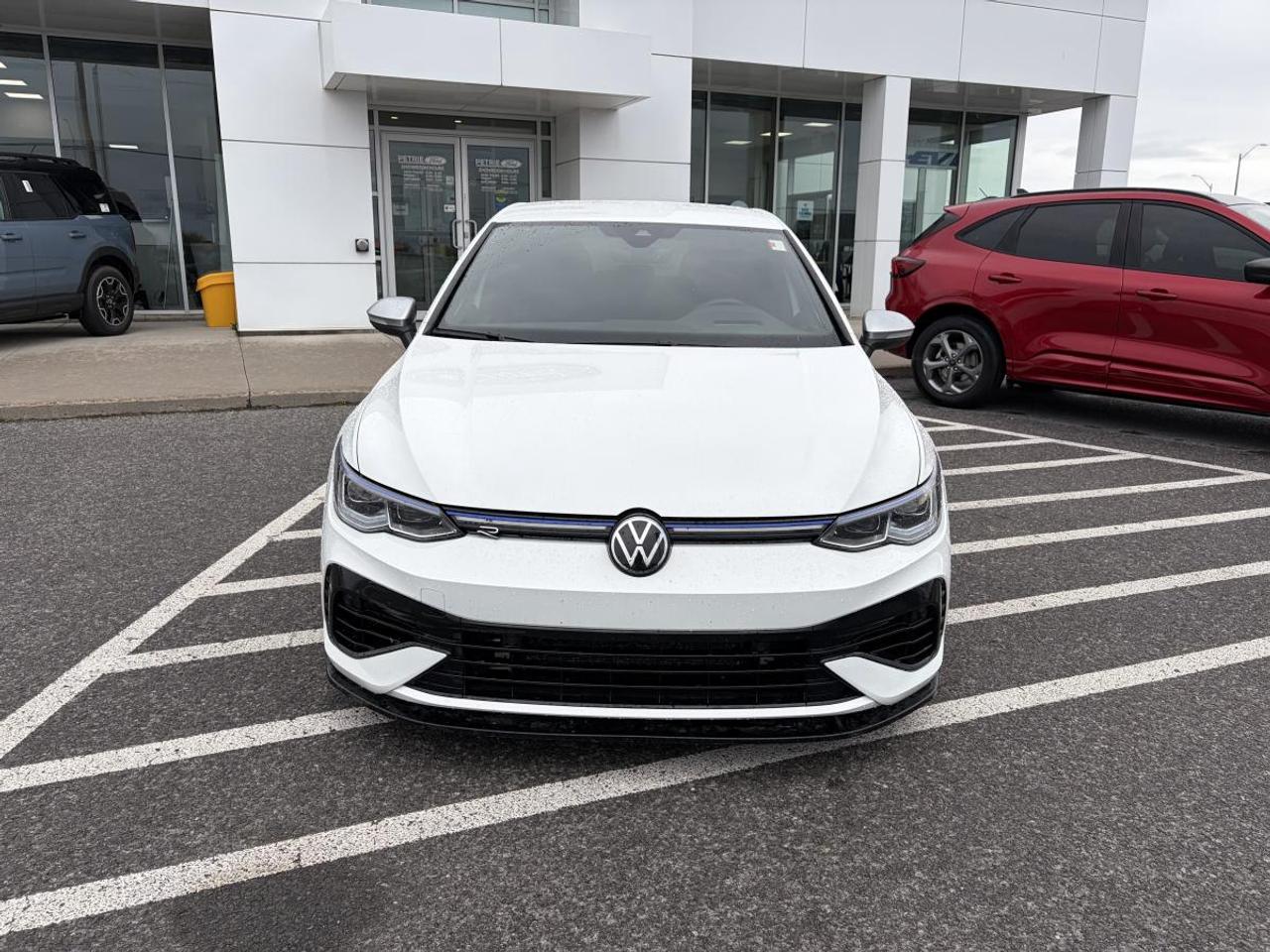 2024 Volkswagen Golf R Base Photo5