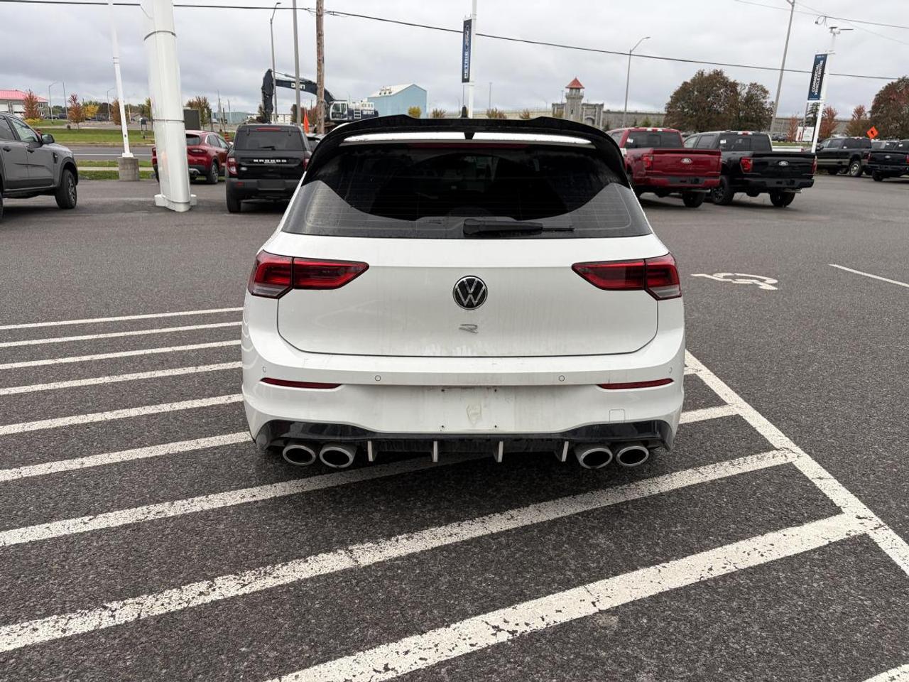 2024 Volkswagen Golf R Base Photo