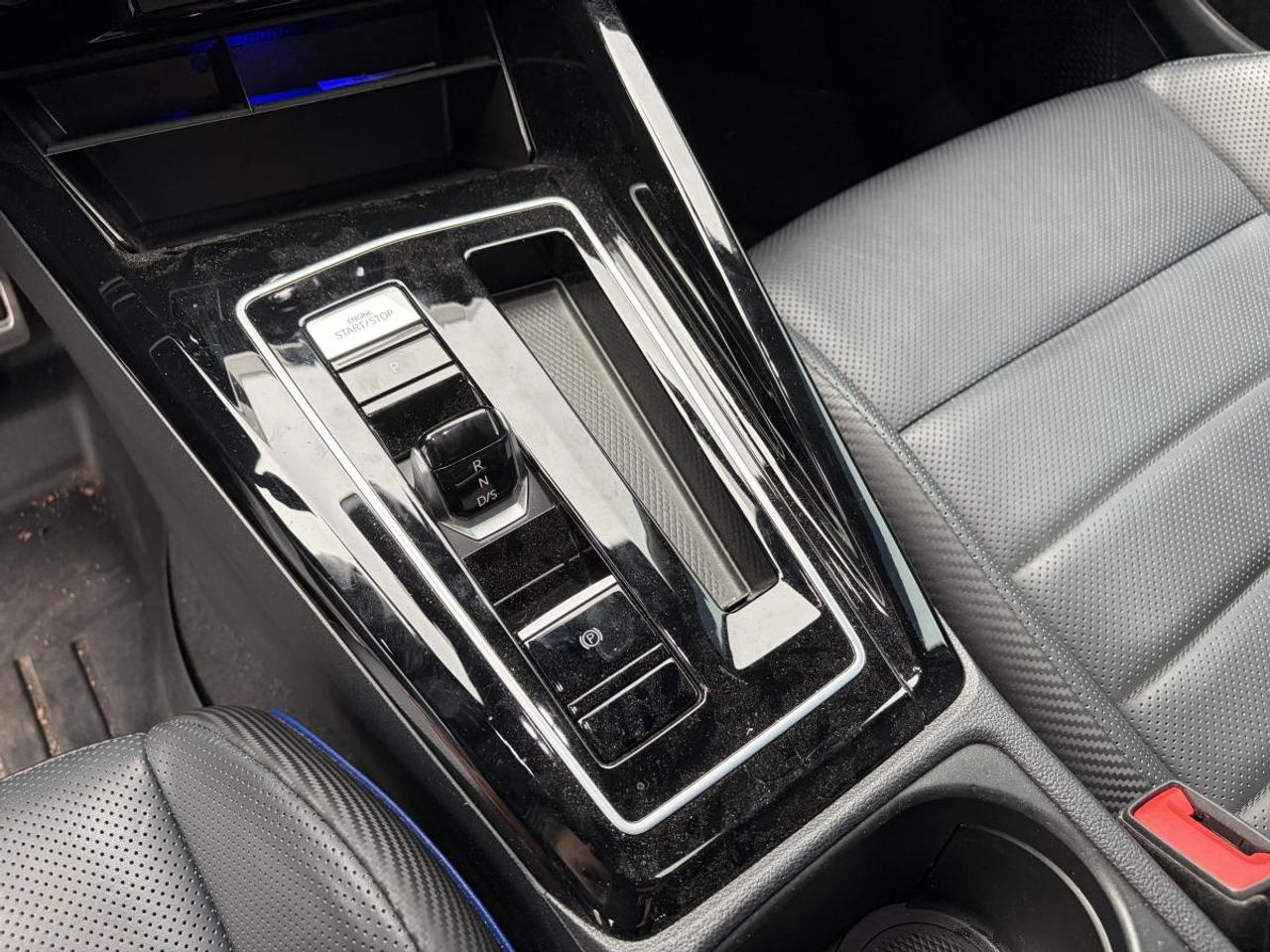 2024 Volkswagen Golf R Base Photo