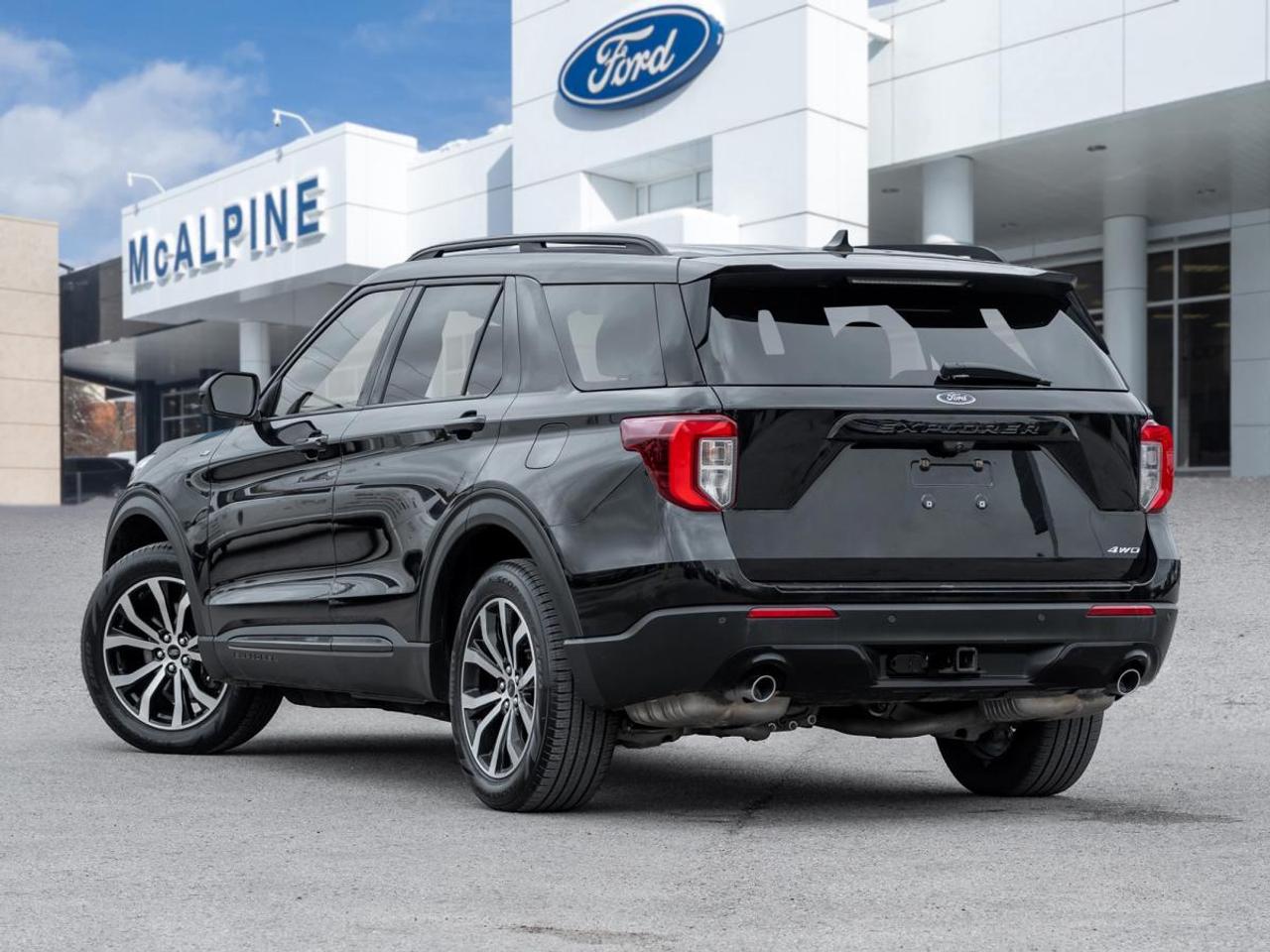 2022 Ford Explorer ST-Line Photo