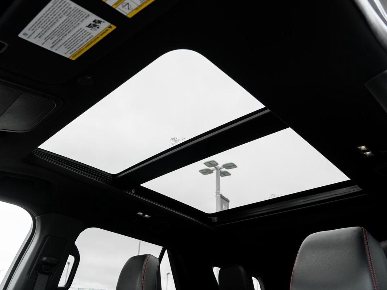 2022 Ford Explorer ST-Line Photo