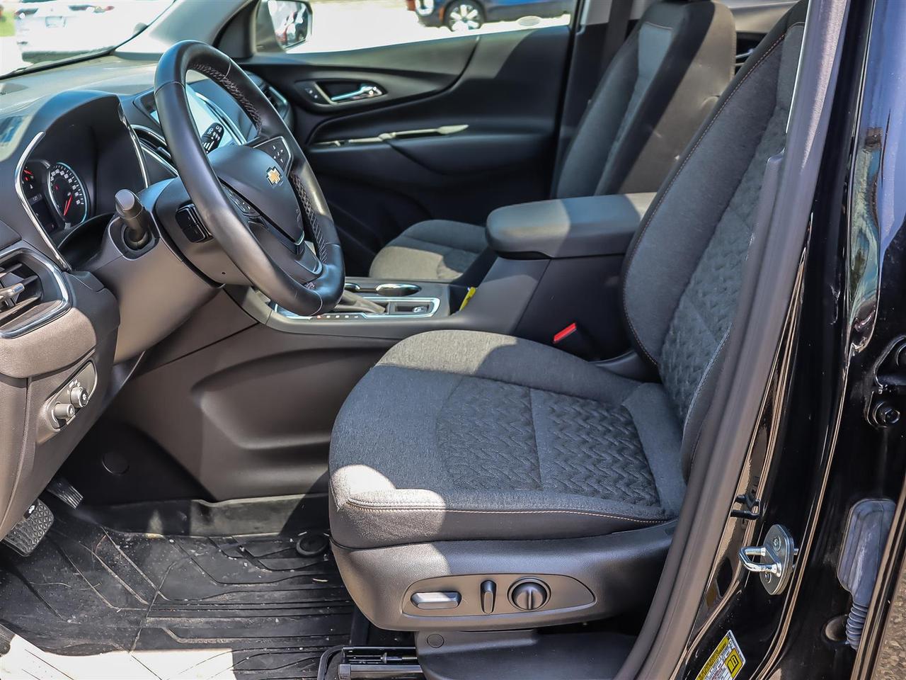 2024 Chevrolet Equinox FWD LT Photo
