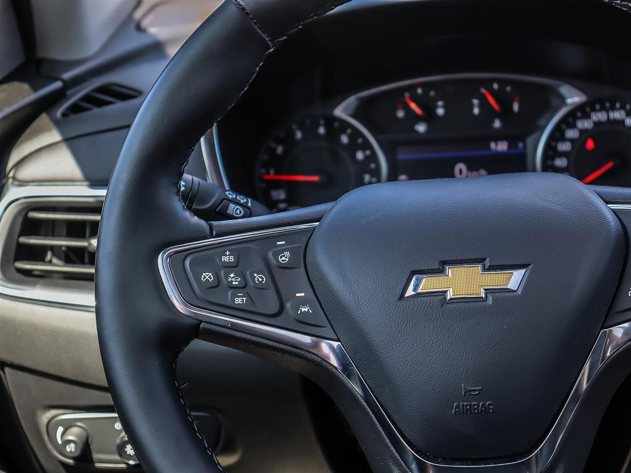 2024 Chevrolet Equinox FWD LT Photo