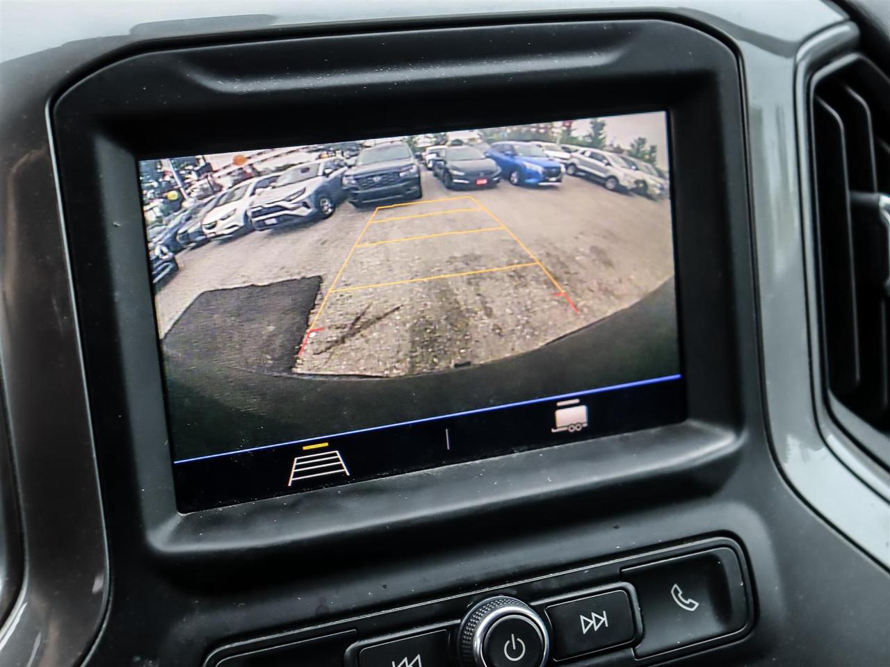 2022 Chevrolet Silverado 1500 Ltd Crew Cab 4x4 Custom Standard Box Photo
