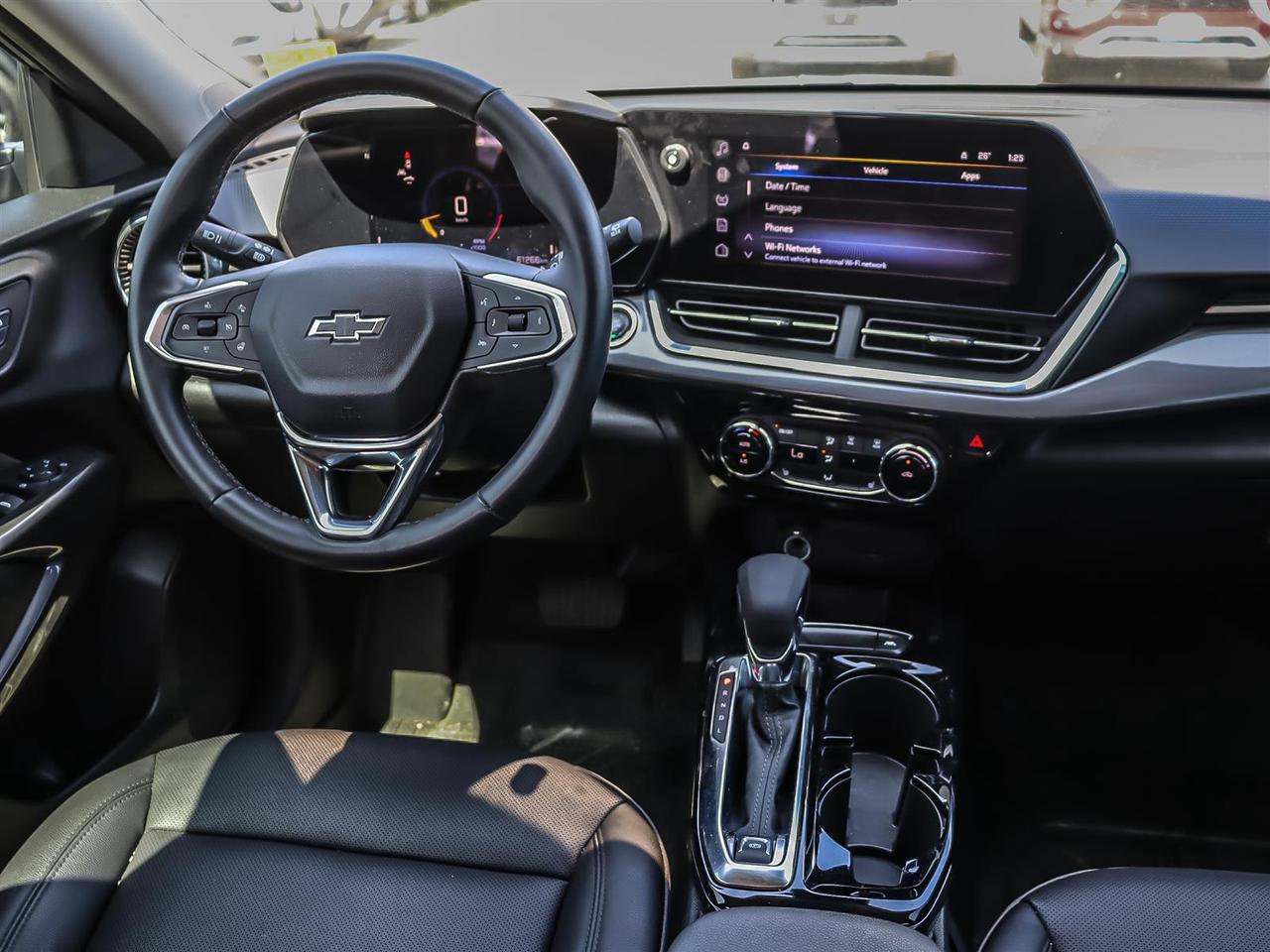 2025 Chevrolet Trax FWD 4dr ACTIV Photo