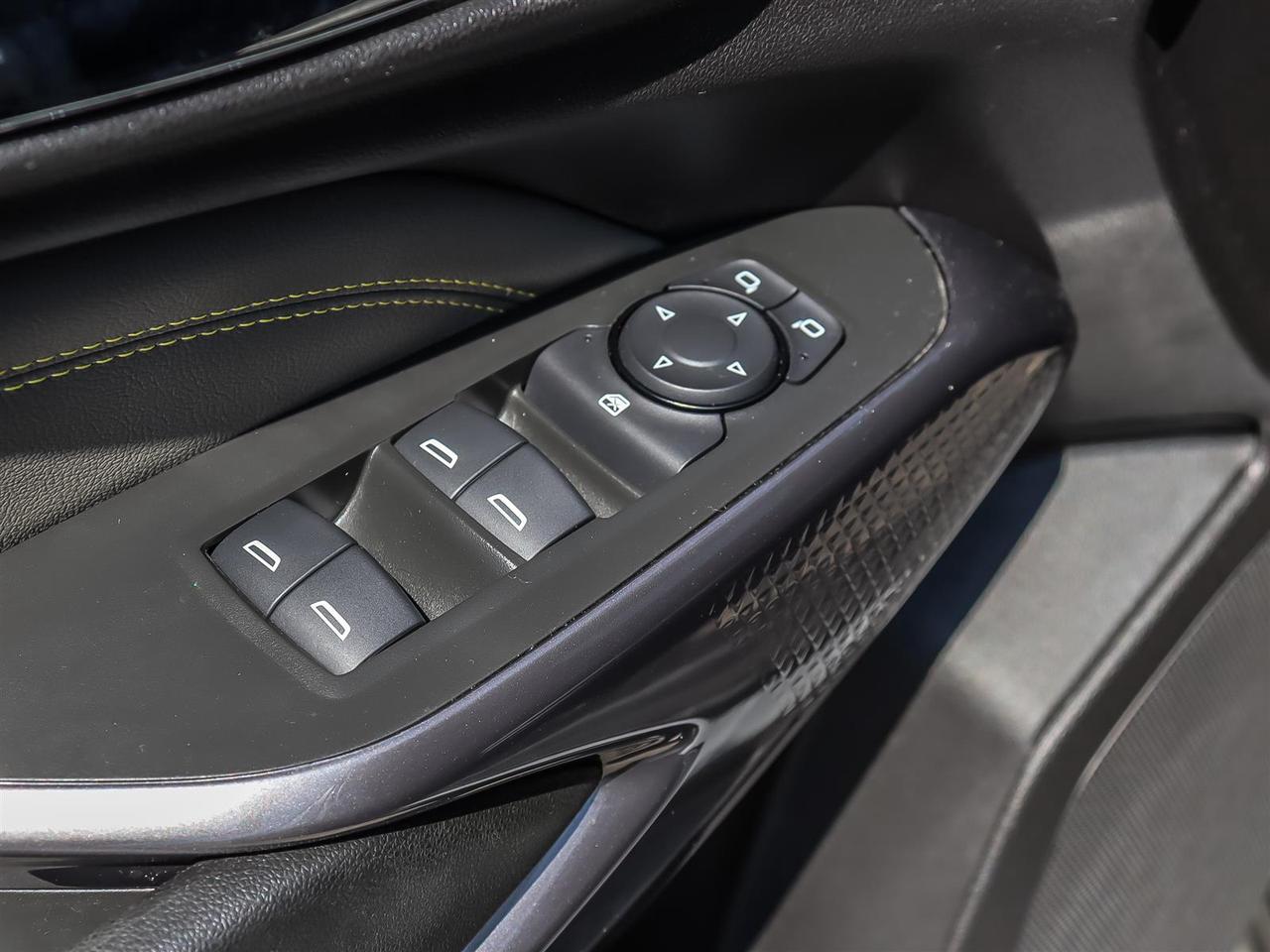2025 Chevrolet Trax FWD 4dr ACTIV Photo