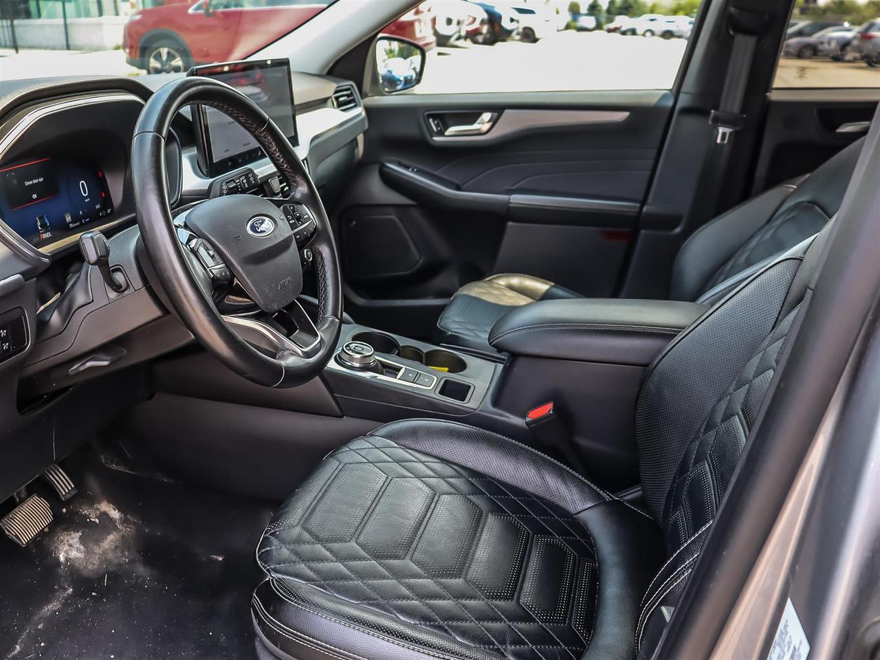2023 Ford Escape PLATINUM AWD 2.0L Photo