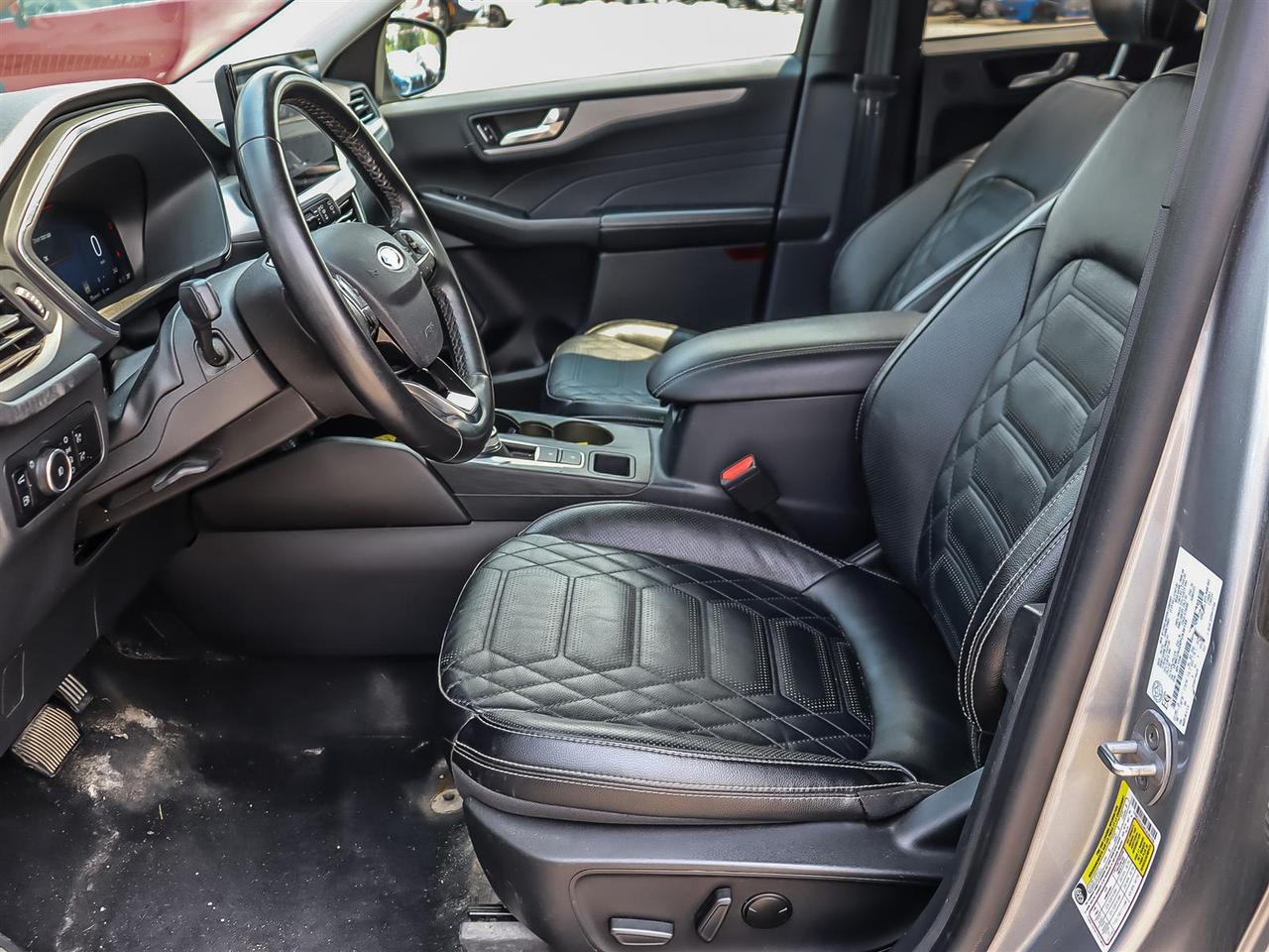 2023 Ford Escape PLATINUM AWD 2.0L Photo