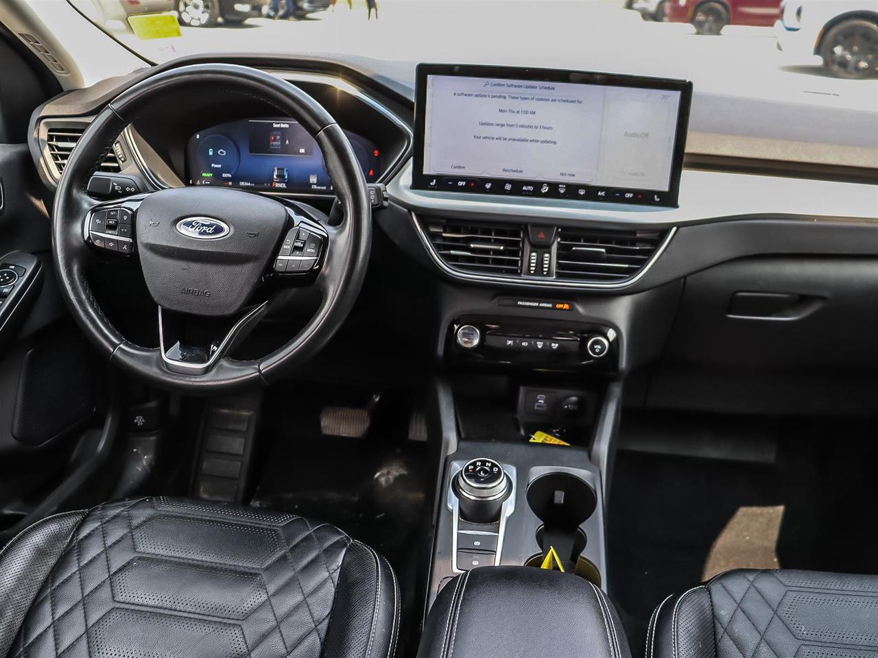 2023 Ford Escape PLATINUM AWD 2.0L Photo