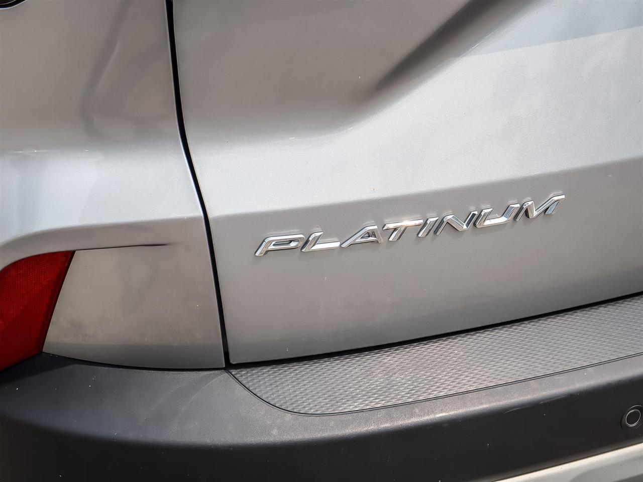 2023 Ford Escape PLATINUM AWD 2.0L Photo