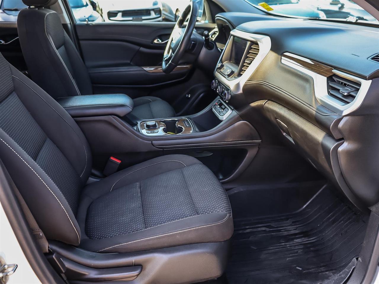 2023 GMC Acadia AWD SLE Photo