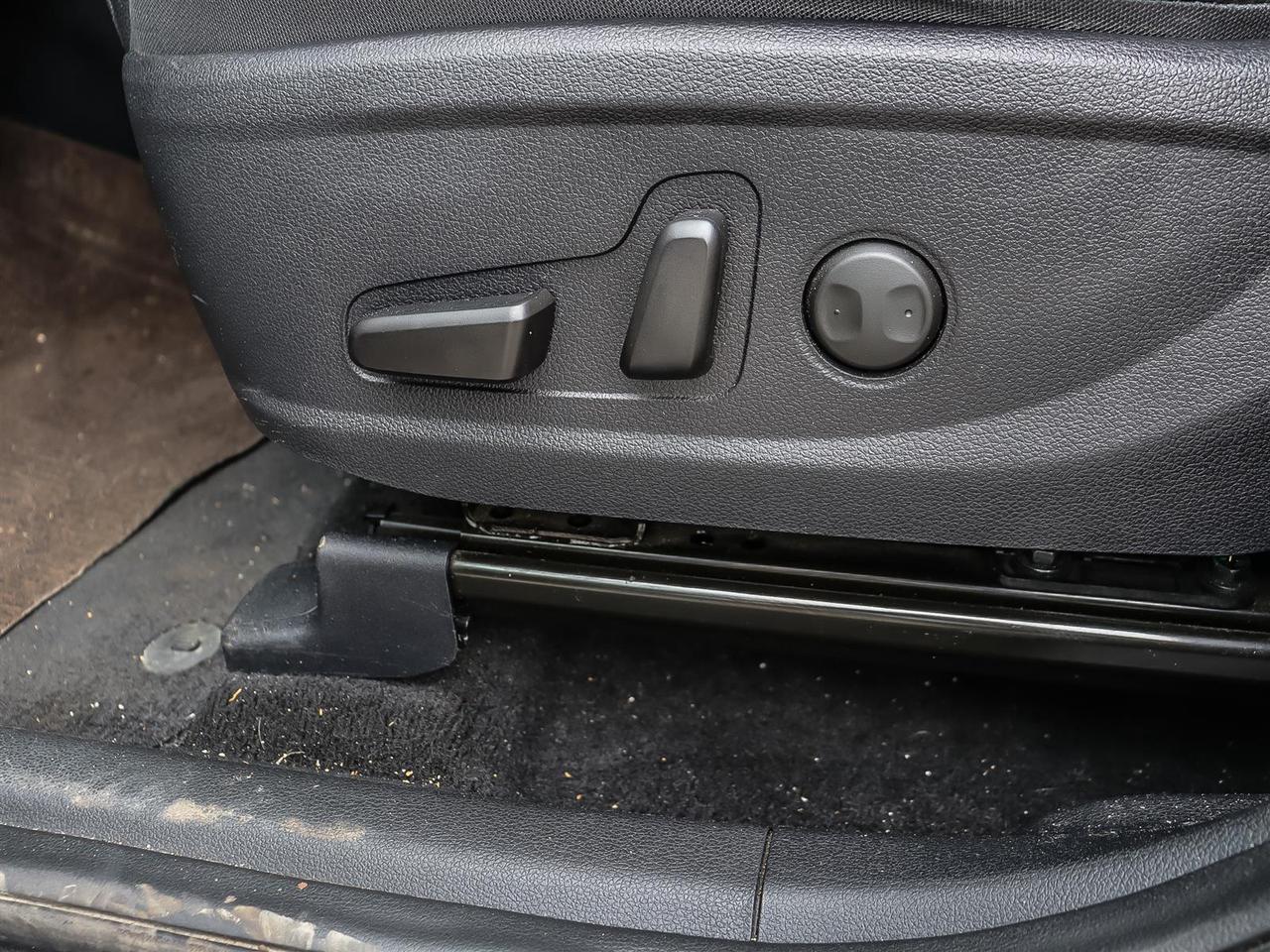 2020 Hyundai Santa Fe Preferred AWD 2.4L Sun and Leather Photo
