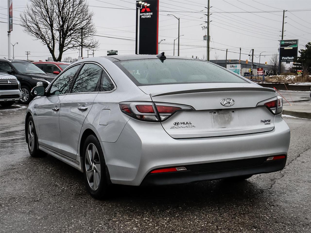 2016 Hyundai Sonata Hybrid Limited Photo
