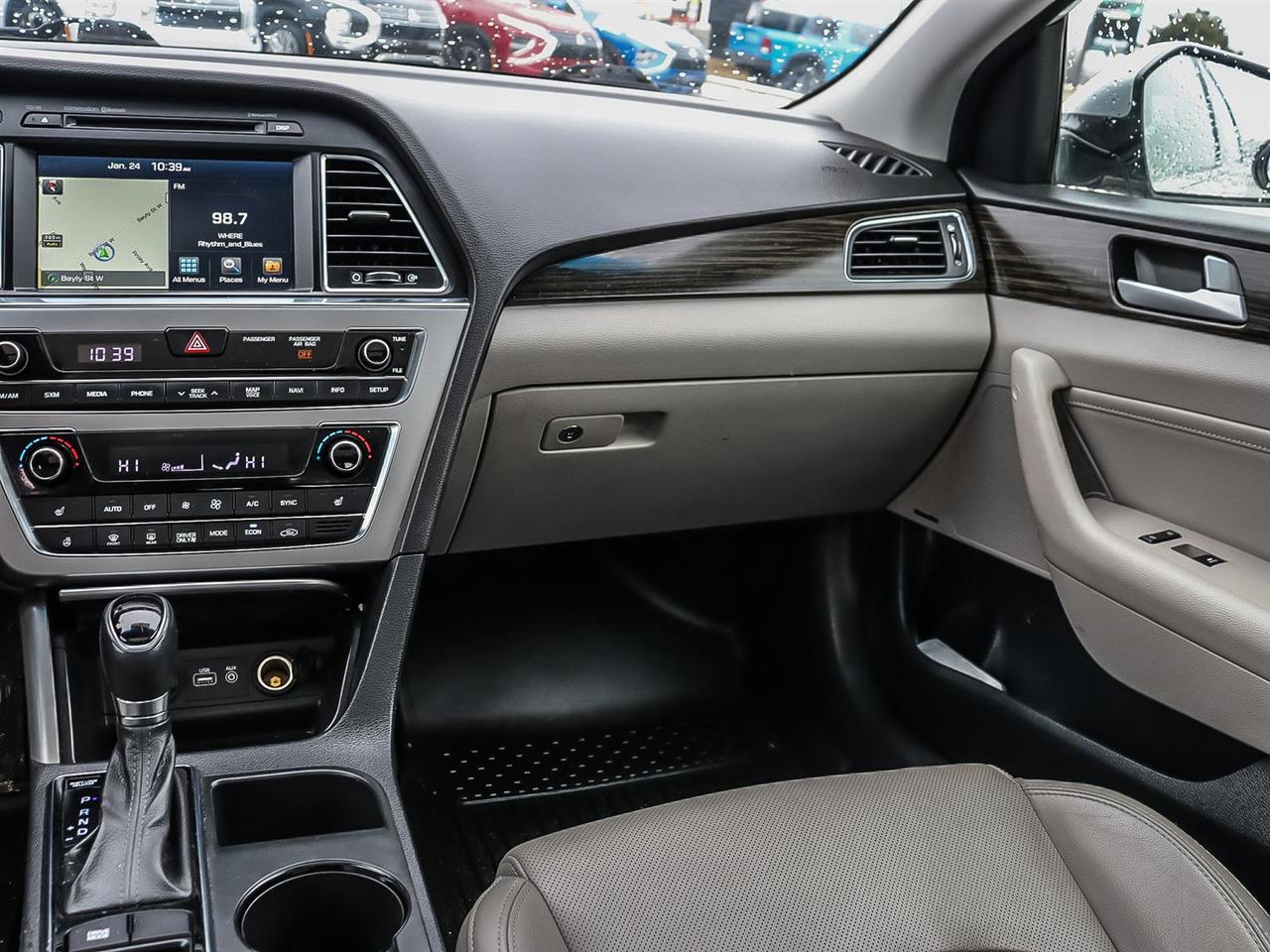 2016 Hyundai Sonata Hybrid Limited Photo
