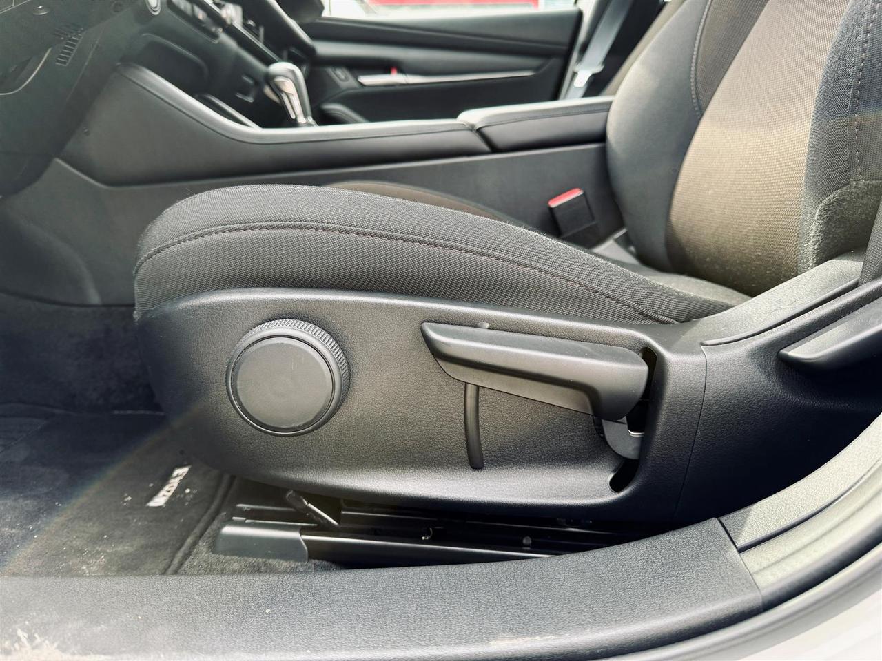 2024 Mazda MAZDA3 GS Auto FWD Photo