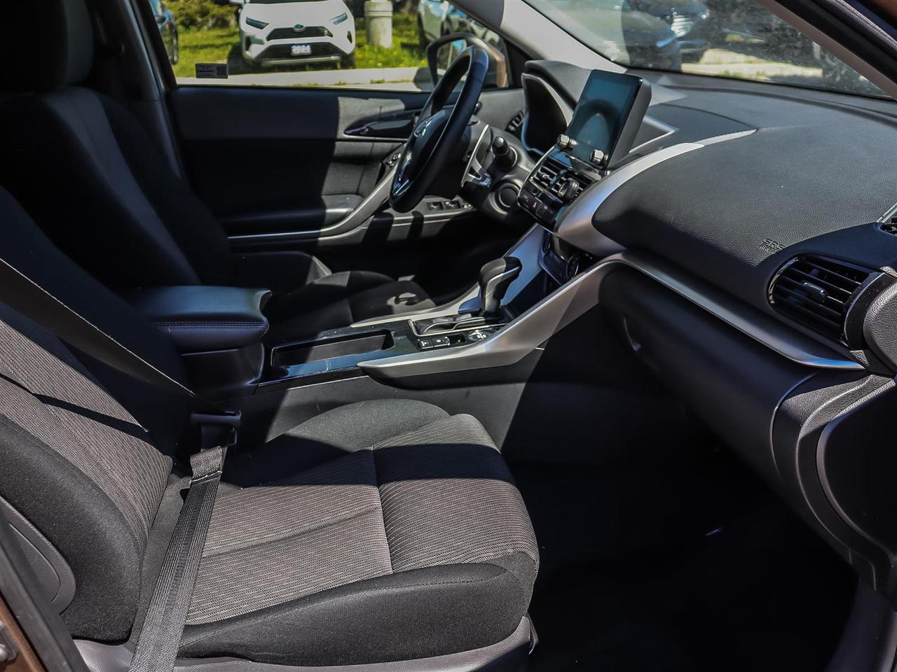 2022 Mitsubishi Eclipse Cross SE S-AWC Photo