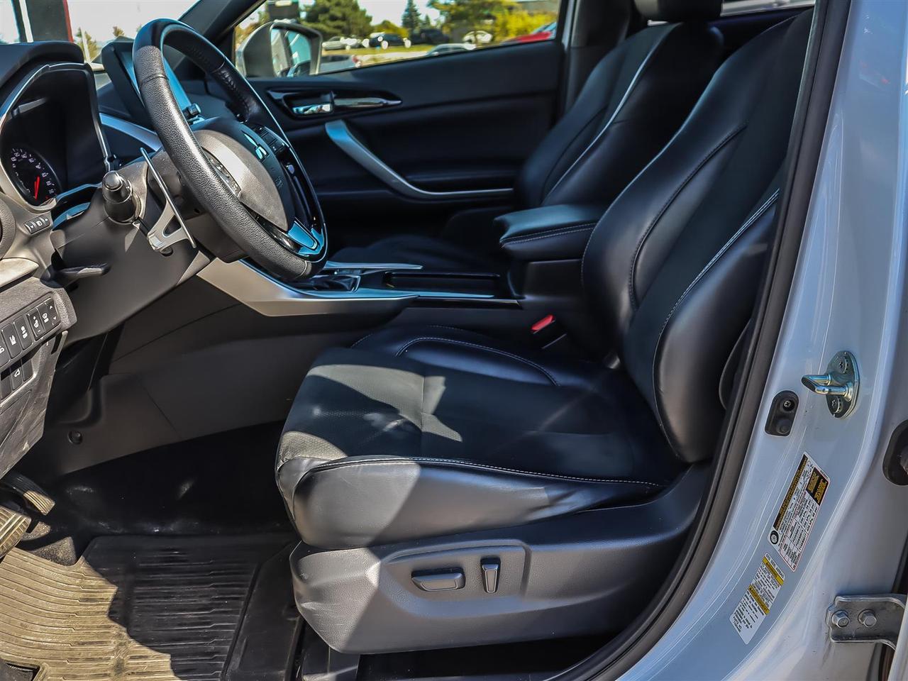 2024 Mitsubishi Eclipse Cross SEL S-AWC Photo