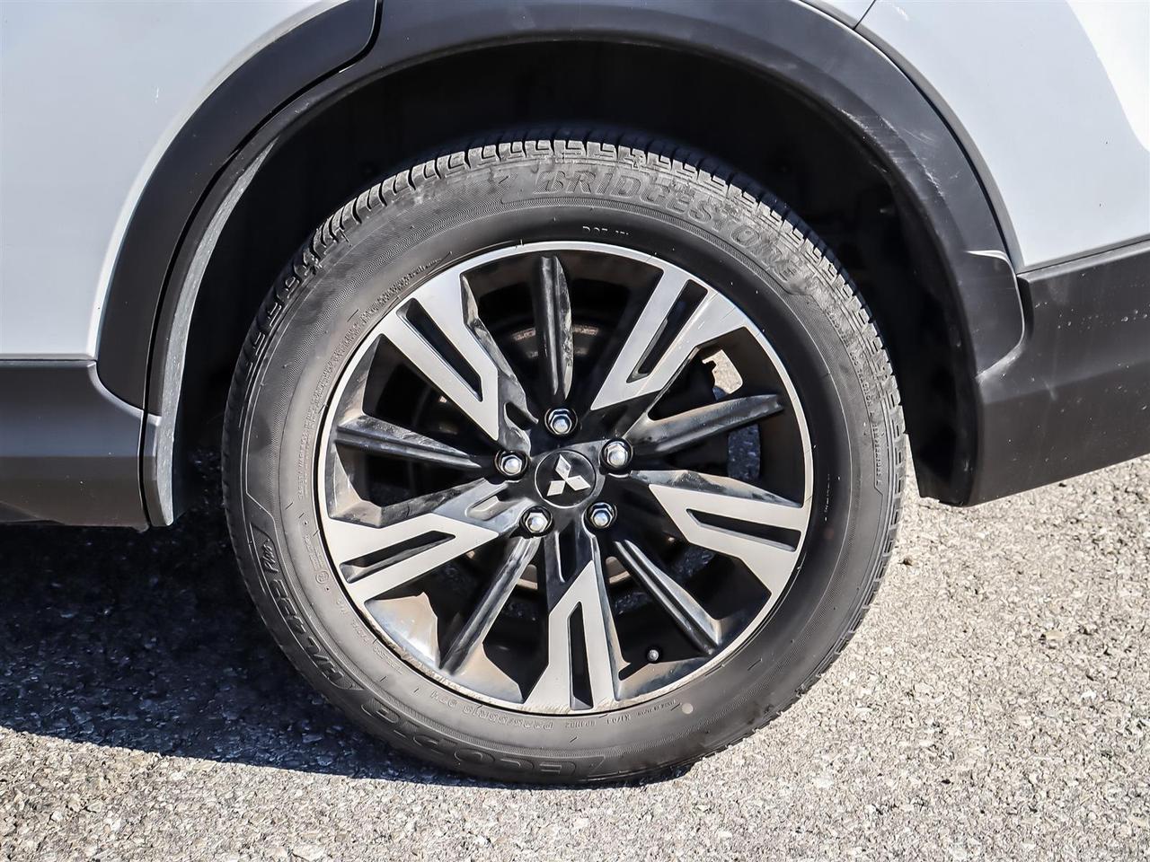 2024 Mitsubishi Eclipse Cross SEL S-AWC Photo