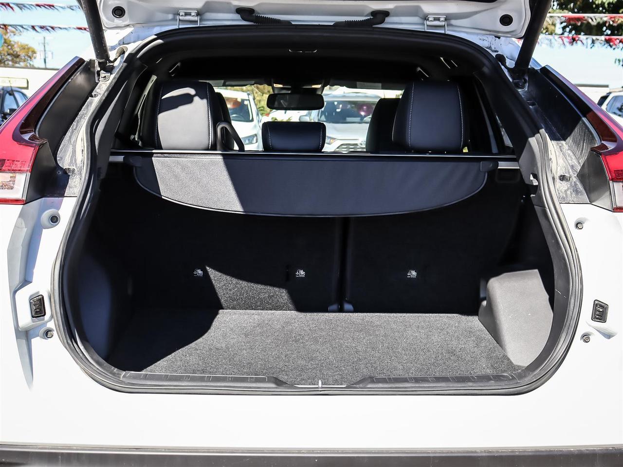 2024 Mitsubishi Eclipse Cross SEL S-AWC Photo