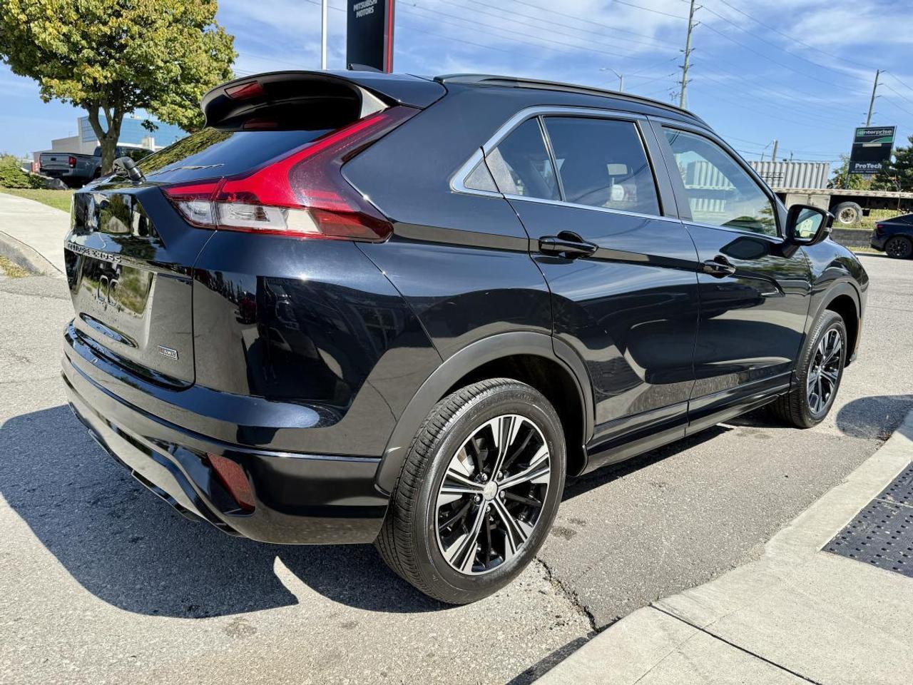 2022 Mitsubishi Eclipse Cross GT S-AWC Photo4
