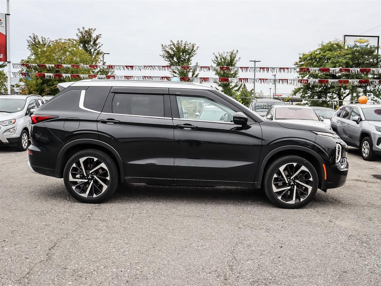 2024 Mitsubishi Outlander GT S-AWC Photo