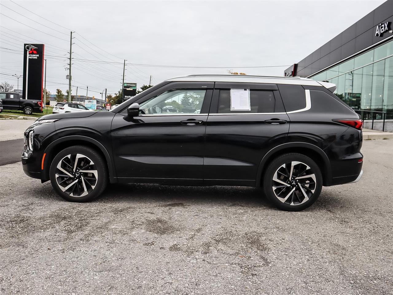 2024 Mitsubishi Outlander GT S-AWC Photo