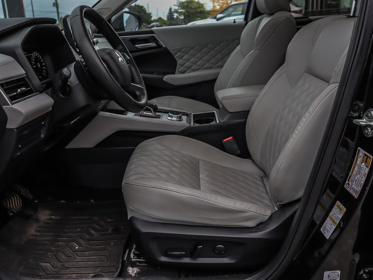 2024 Mitsubishi Outlander GT S-AWC Photo