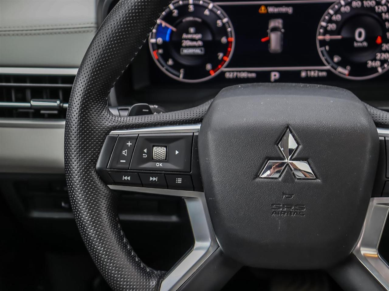 2024 Mitsubishi Outlander GT S-AWC Photo