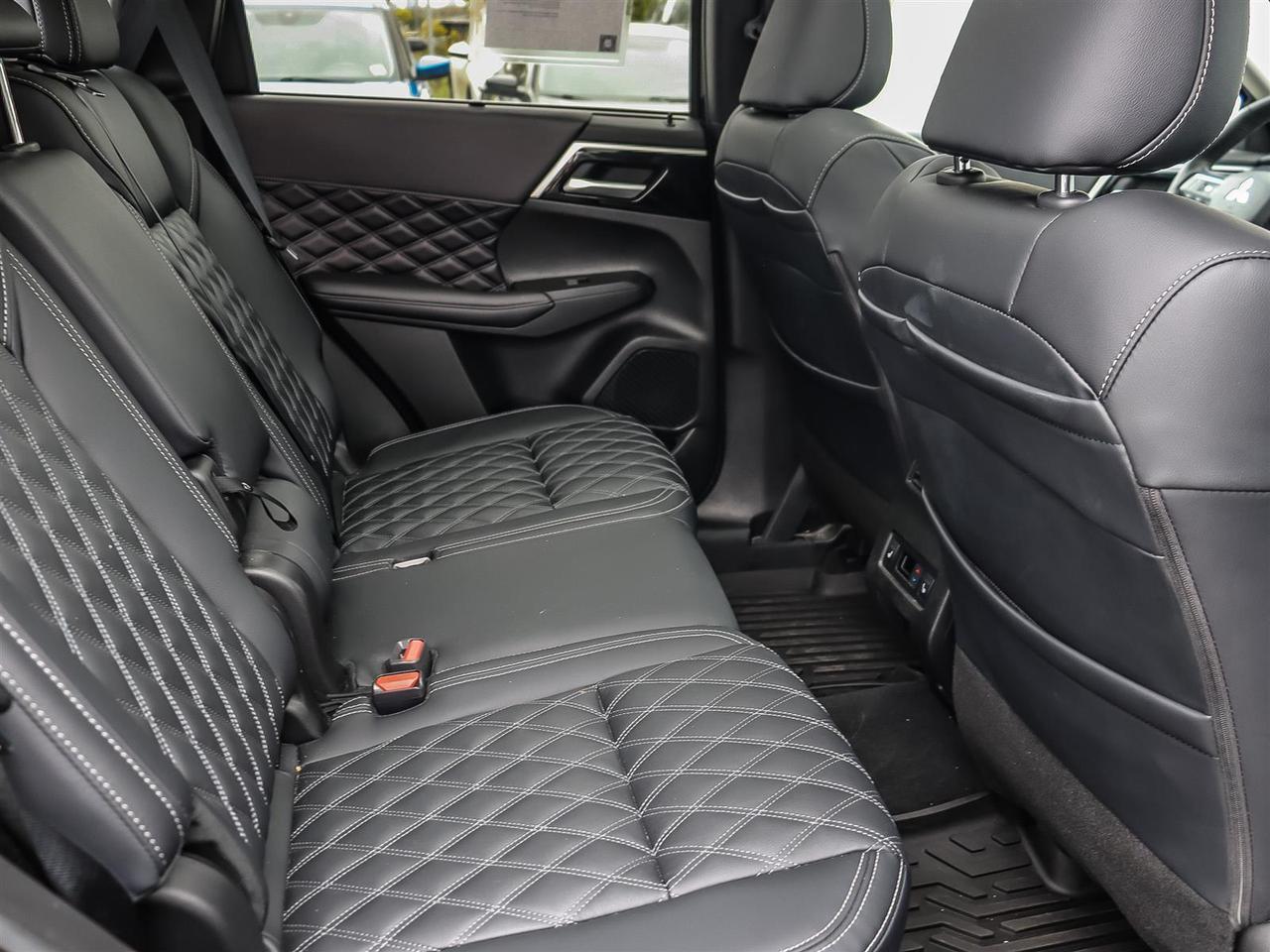 2024 Mitsubishi Outlander GT S-AWC Photo