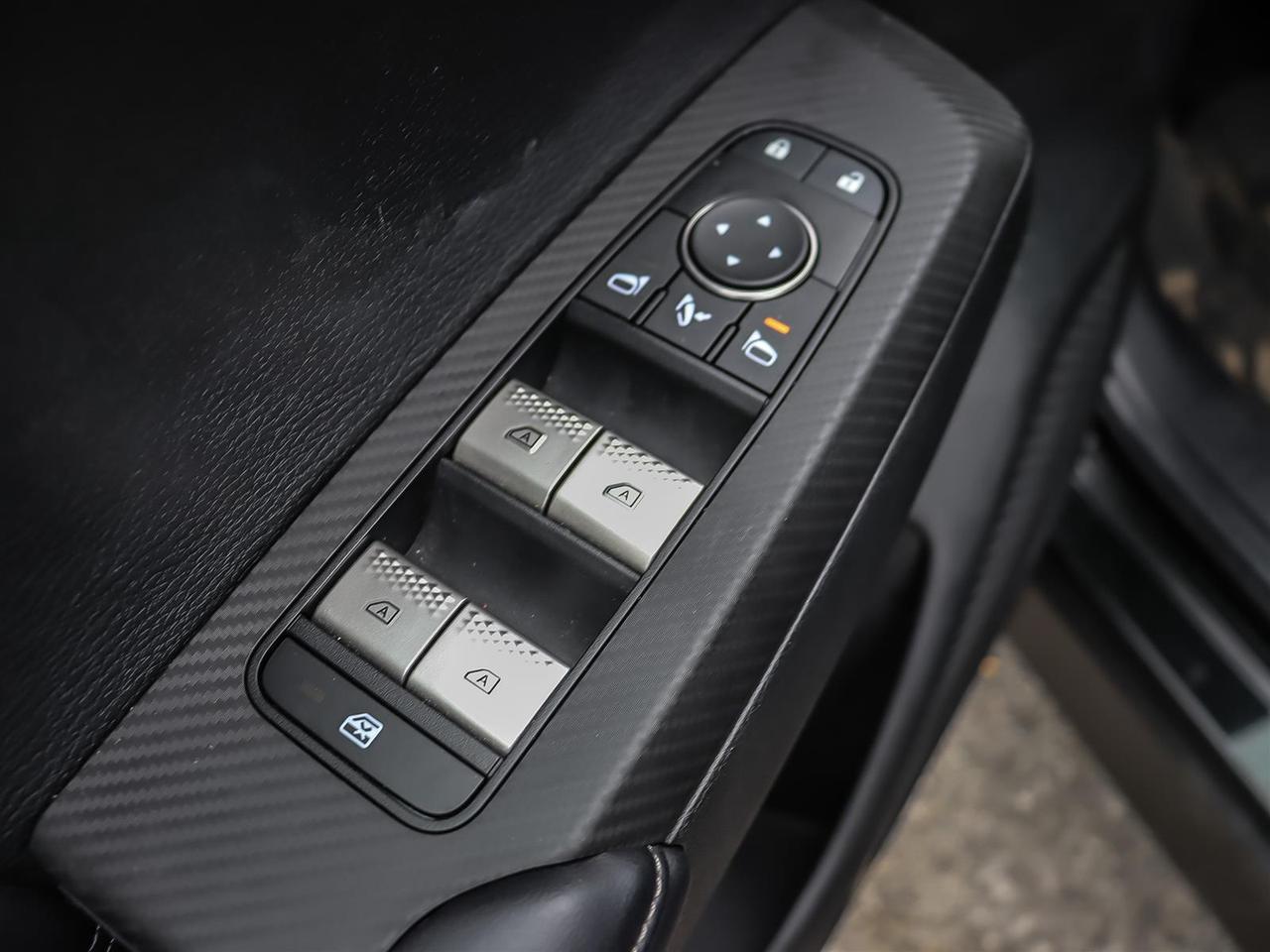 2024 Mitsubishi Outlander GT S-AWC Photo