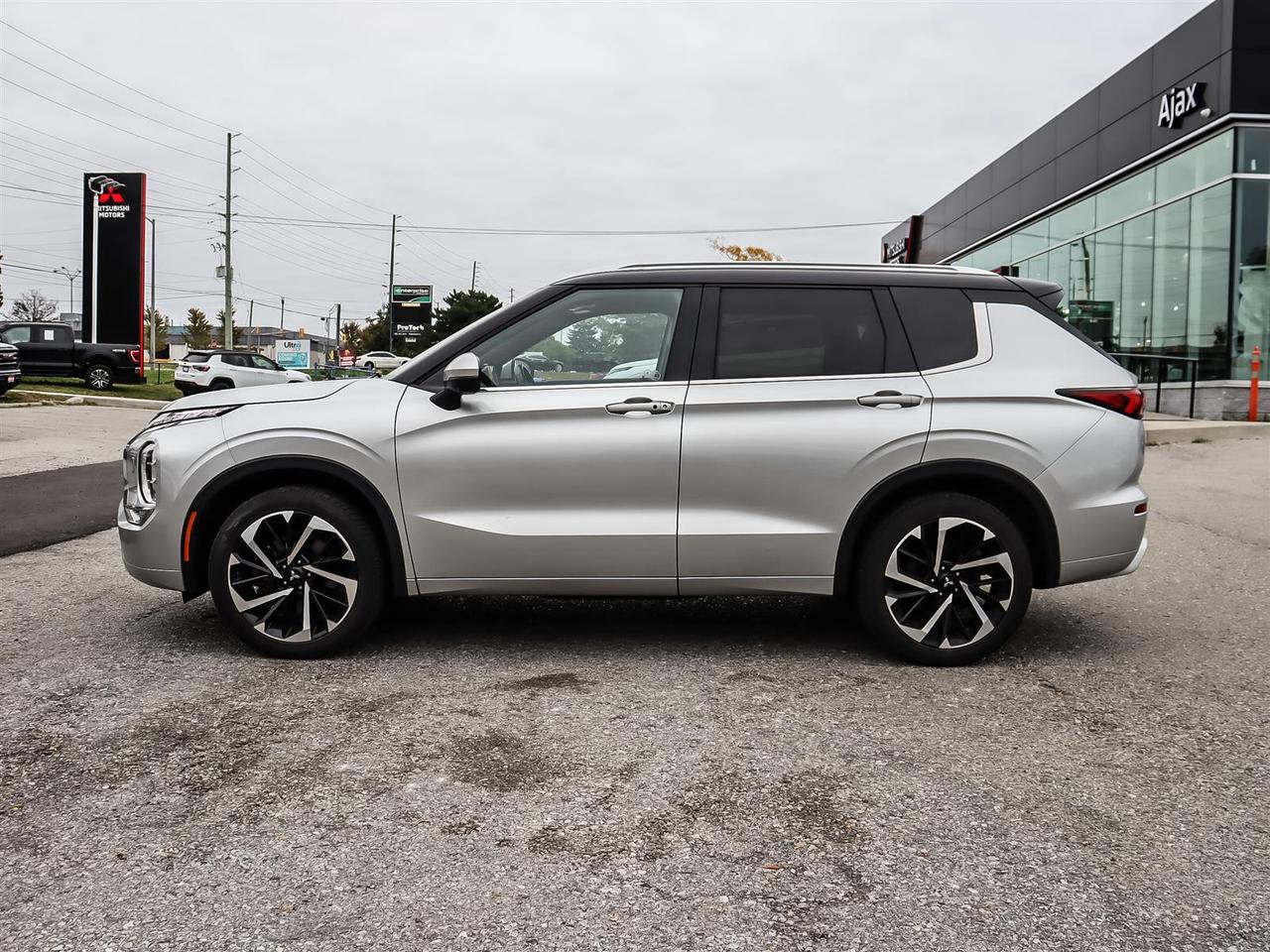 2024 Mitsubishi Outlander GT PREMIUM S-AWC Photo