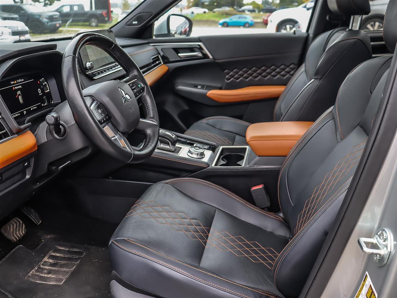 2024 Mitsubishi Outlander GT PREMIUM S-AWC Photo