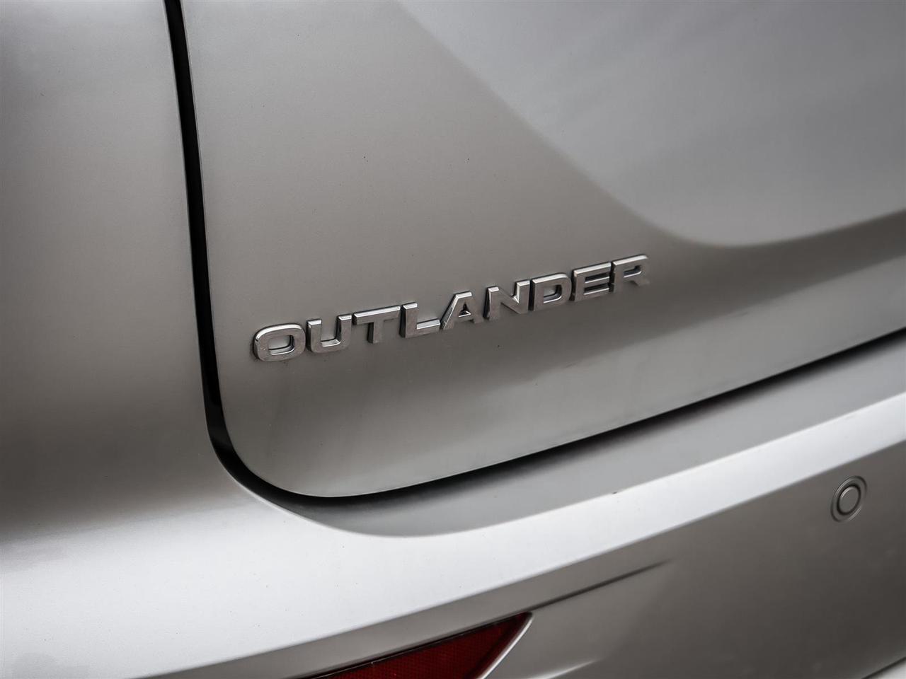 2024 Mitsubishi Outlander GT PREMIUM S-AWC Photo