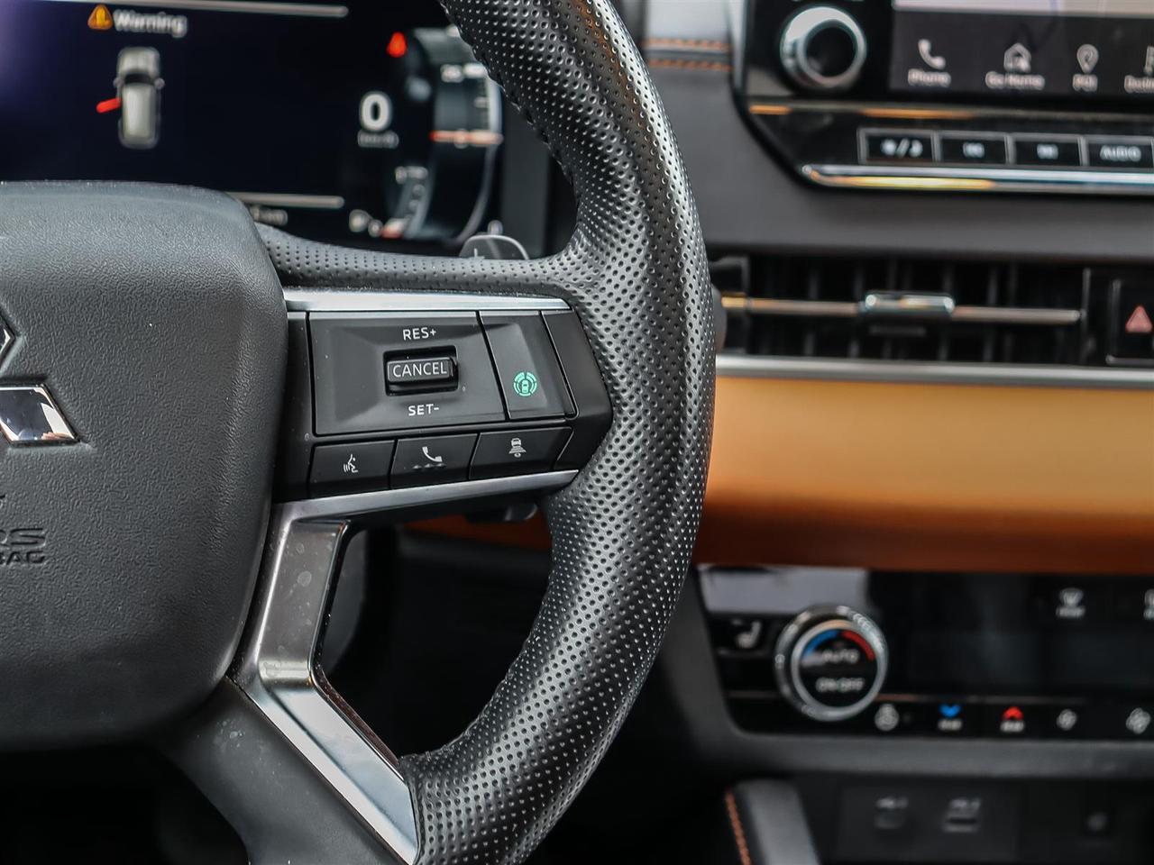2024 Mitsubishi Outlander GT PREMIUM S-AWC Photo
