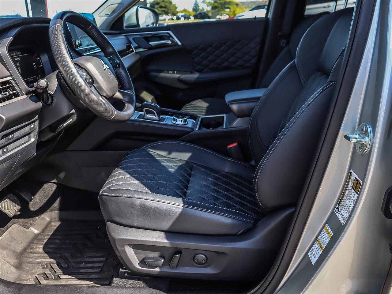 2024 Mitsubishi Outlander GT S-AWC Photo