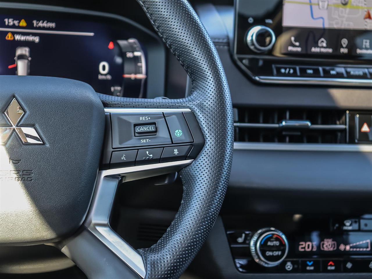 2024 Mitsubishi Outlander GT S-AWC Photo
