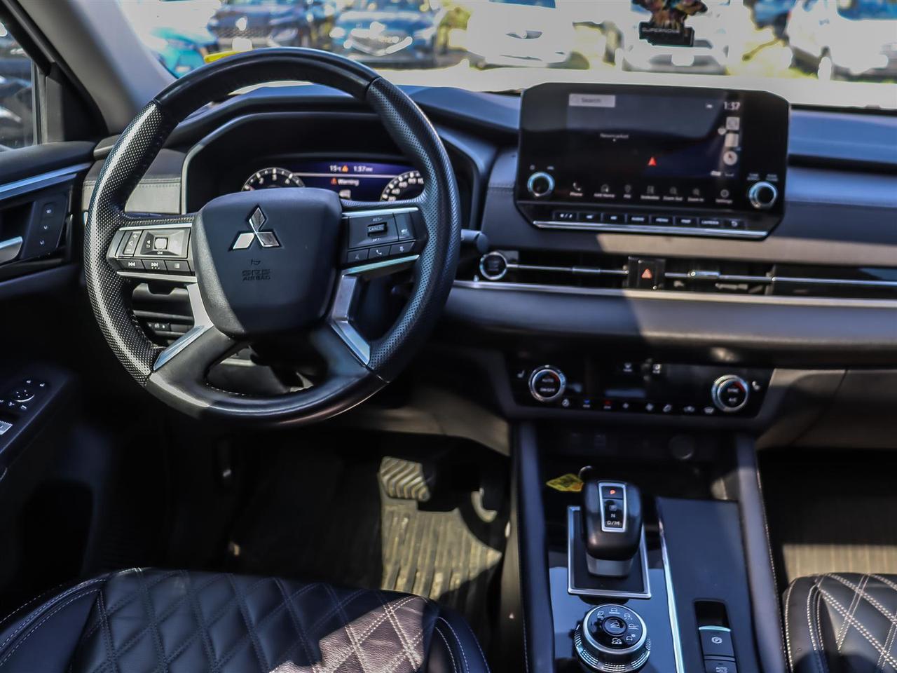 2024 Mitsubishi Outlander SEL S-AWC Photo