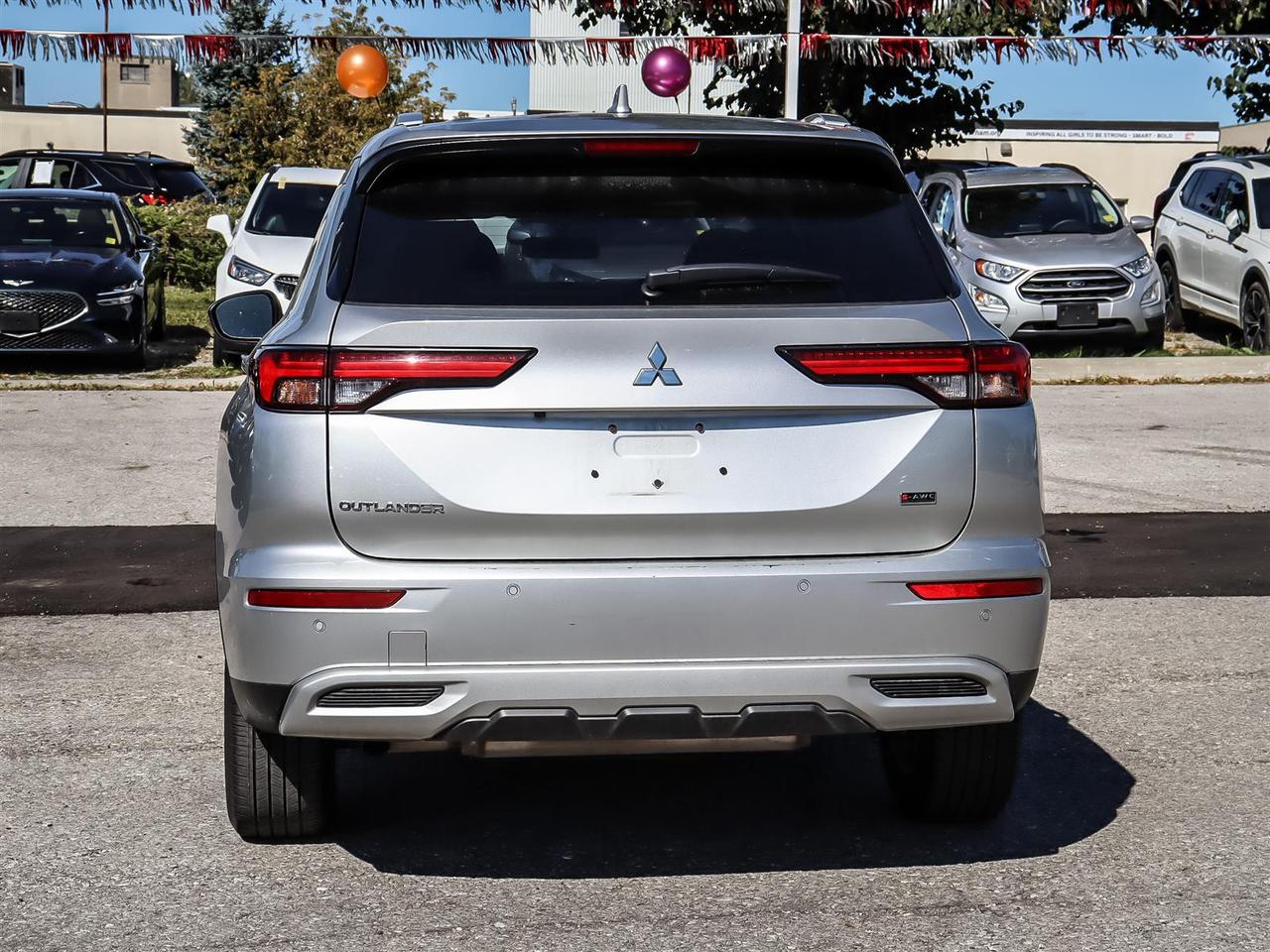 2024 Mitsubishi Outlander SE S-AWC Photo