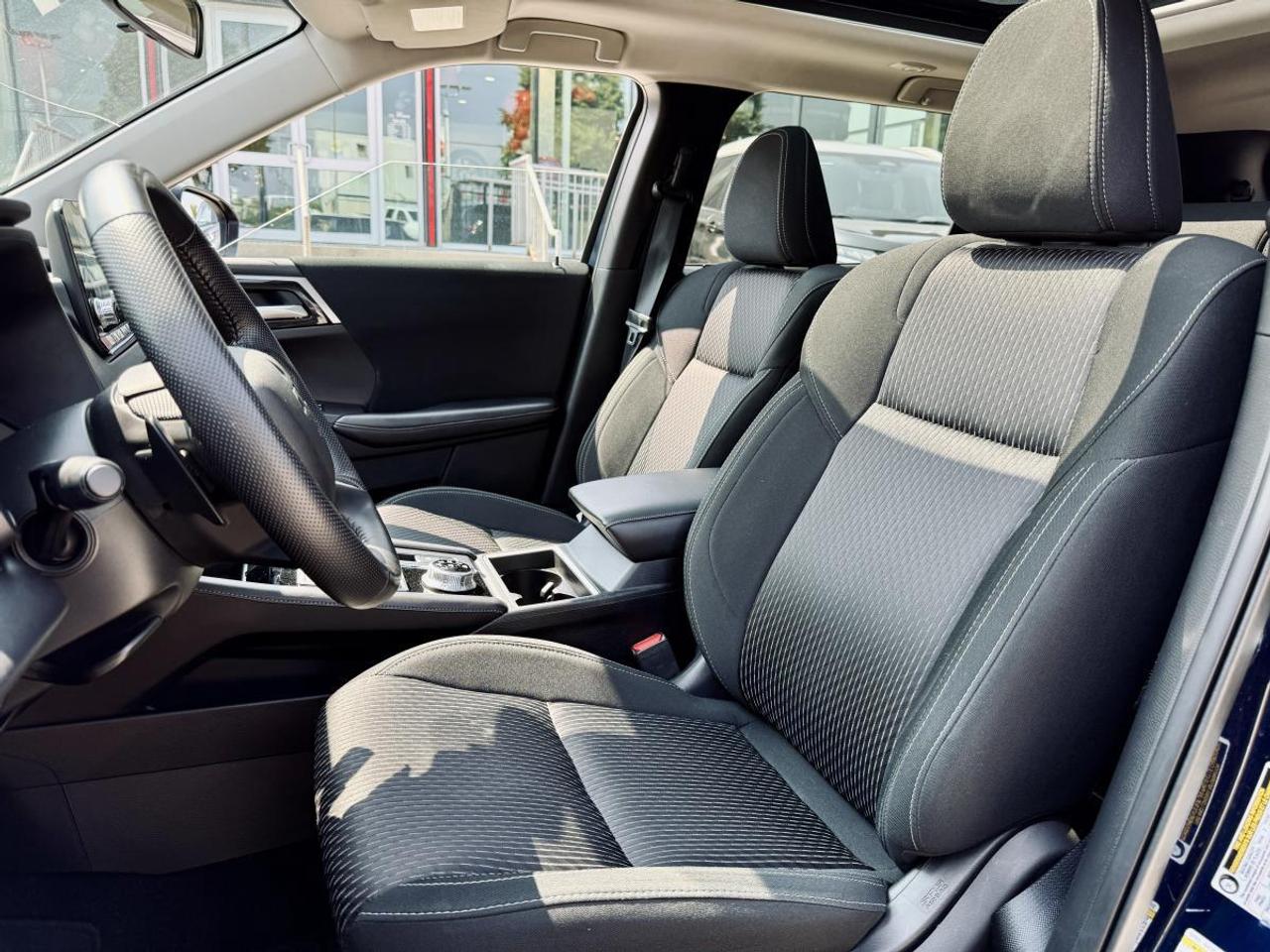 2024 Mitsubishi Outlander SE S-AWC Photo