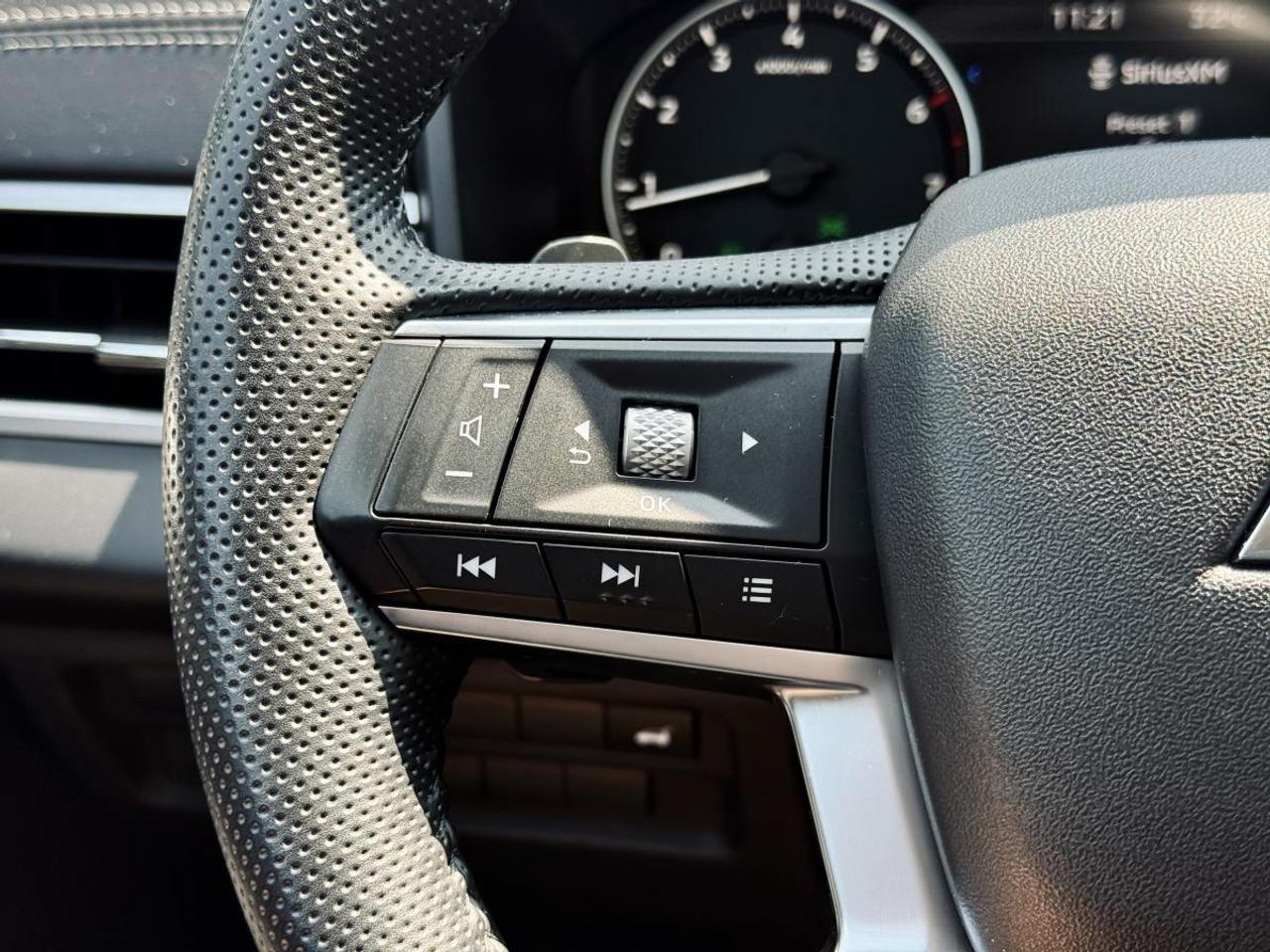 2024 Mitsubishi Outlander SE S-AWC Photo