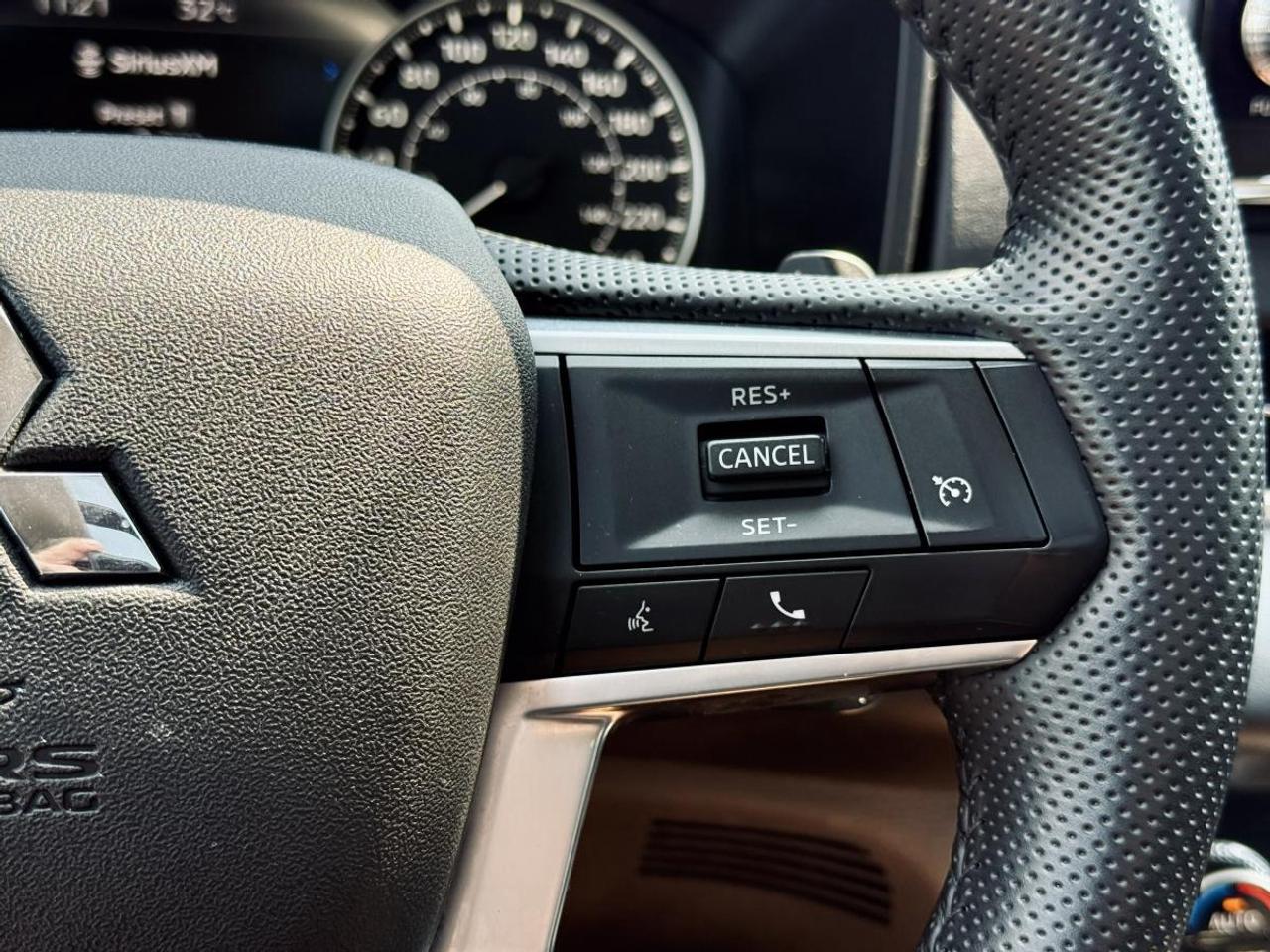 2024 Mitsubishi Outlander SE S-AWC Photo