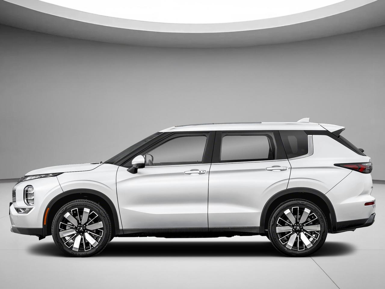 2026 Mitsubishi Outlander LE S-AWC Photo5
