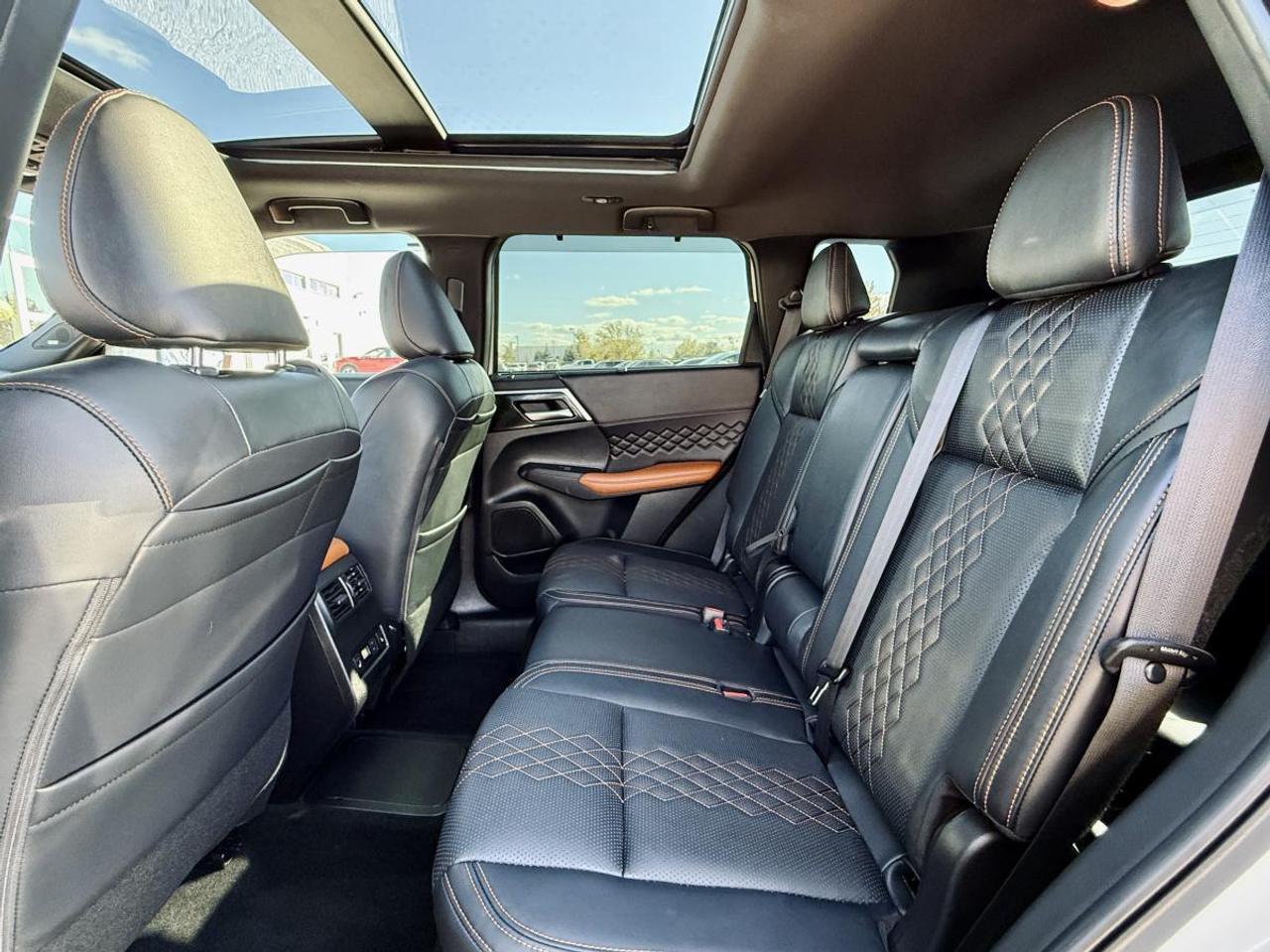 2024 Mitsubishi Outlander Phev GT S-AWC Photo