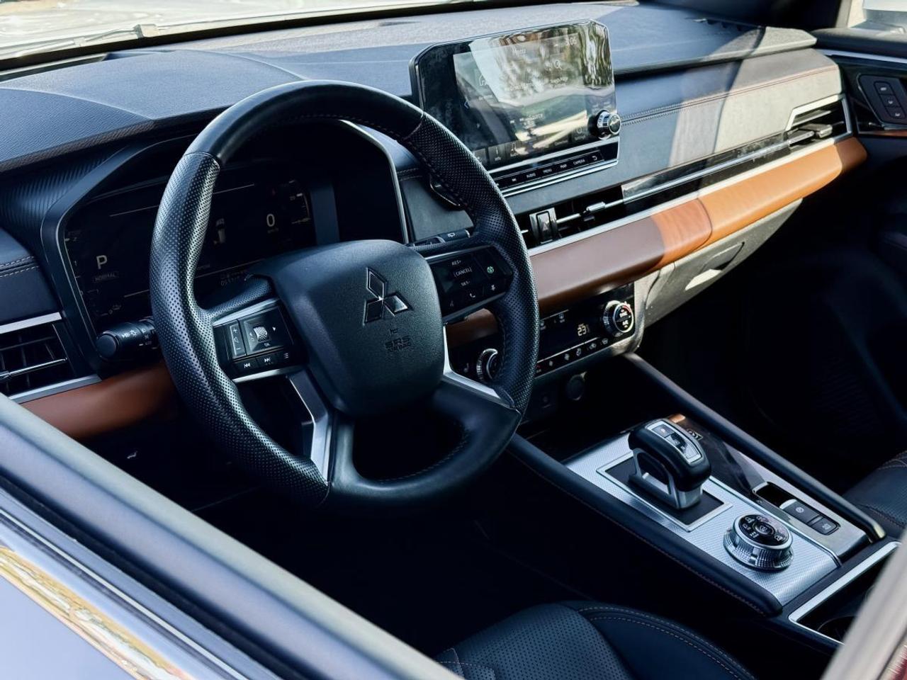 2024 Mitsubishi Outlander Phev GT S-AWC Photo