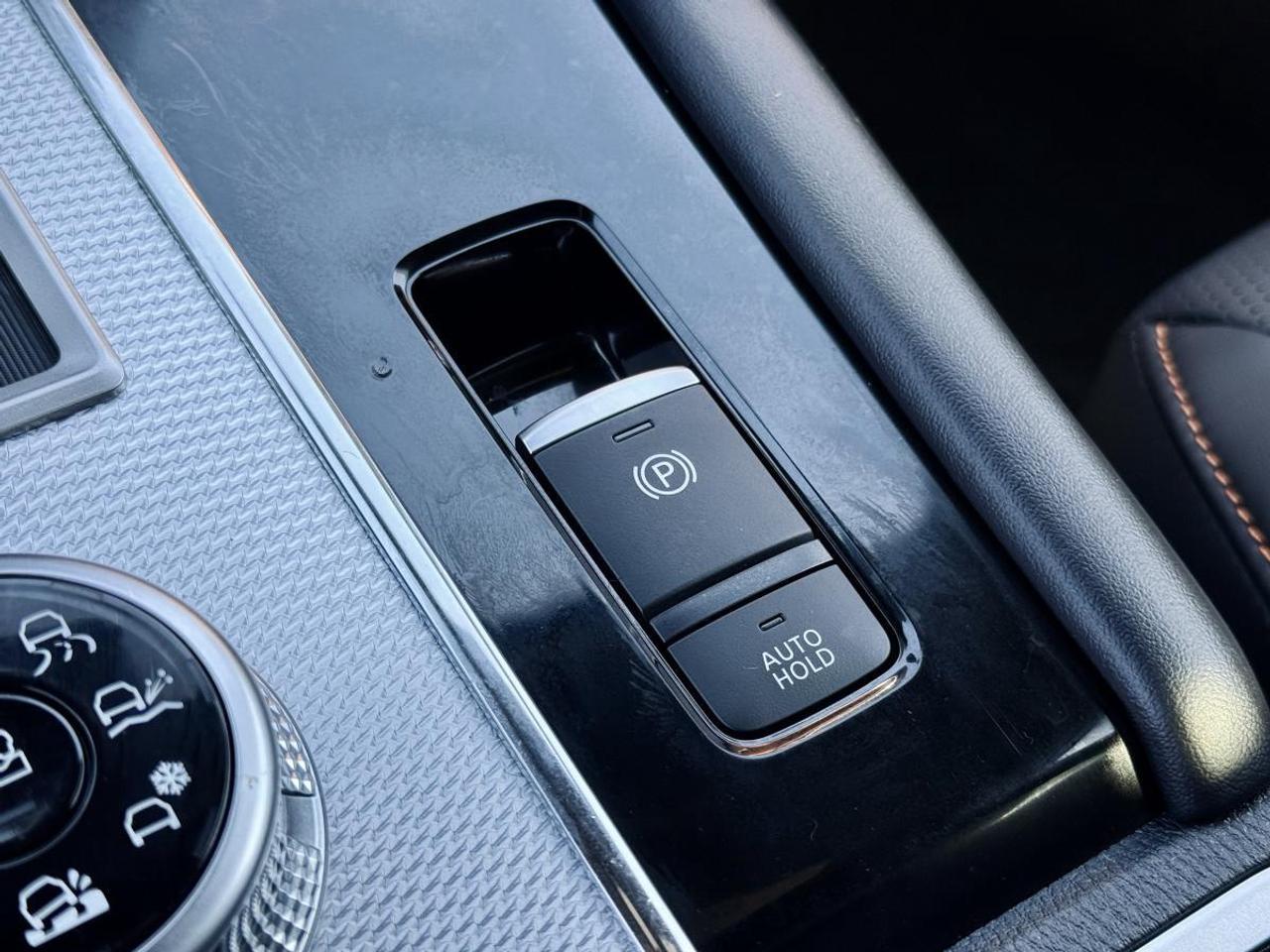 2024 Mitsubishi Outlander Phev GT S-AWC Photo