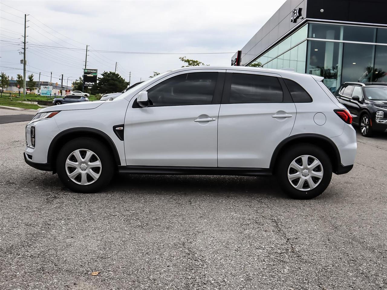 2025 Mitsubishi RVR ES FWD Photo