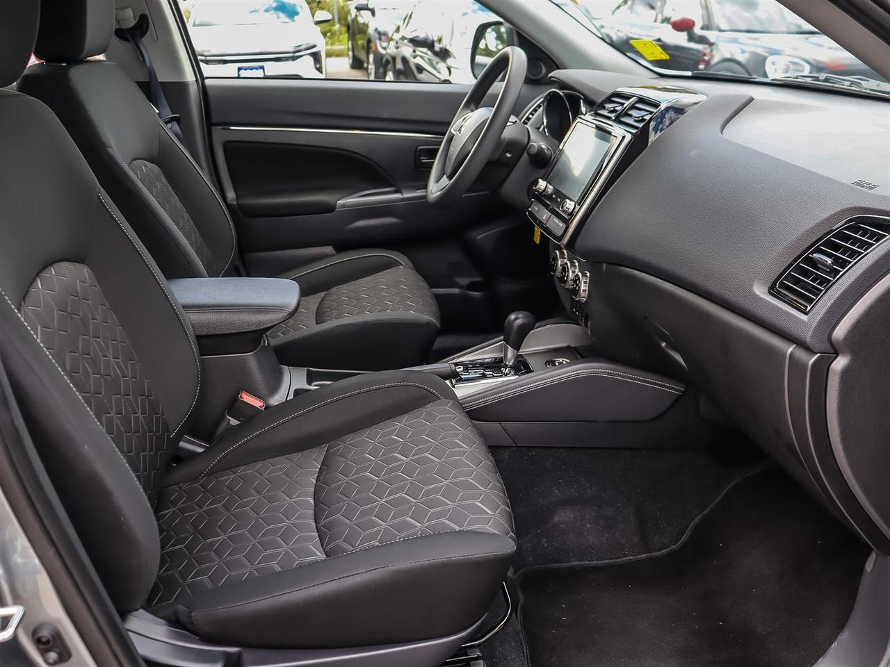 2026 Mitsubishi RVR ES AWC Photo