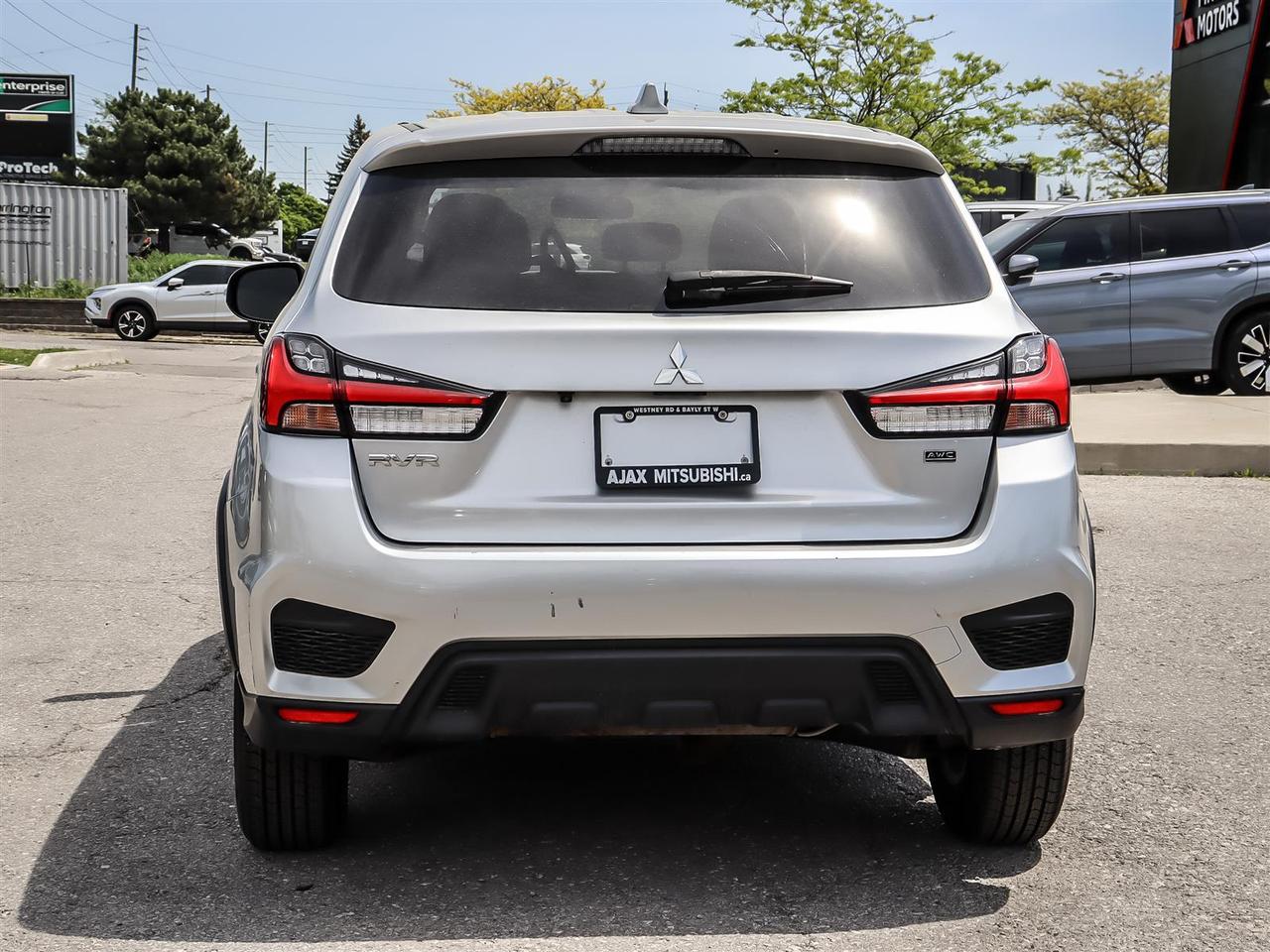 2022 Mitsubishi RVR 2.4L SE AWC - CVT Photo